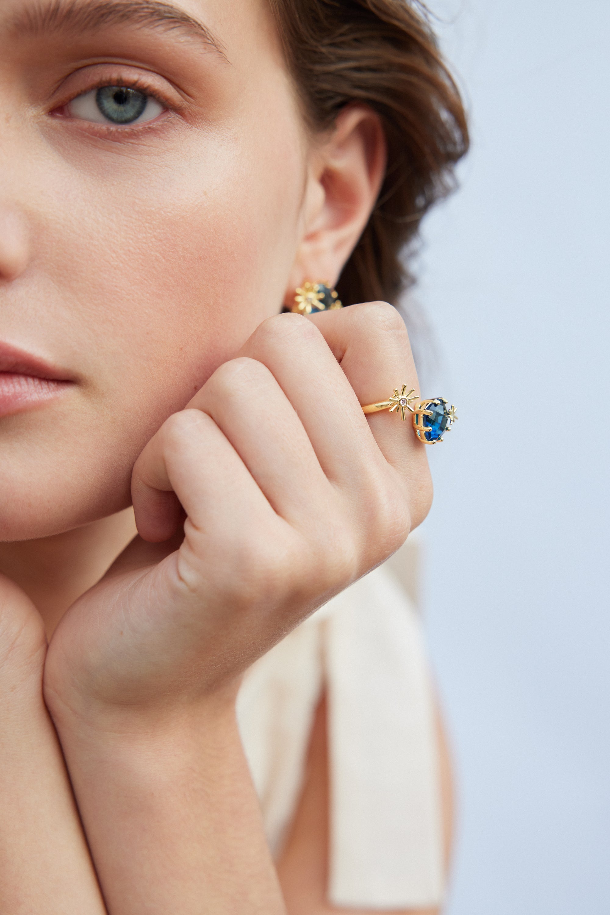 Bague ajustable toi et moi étoiles dorées et pierre carrée