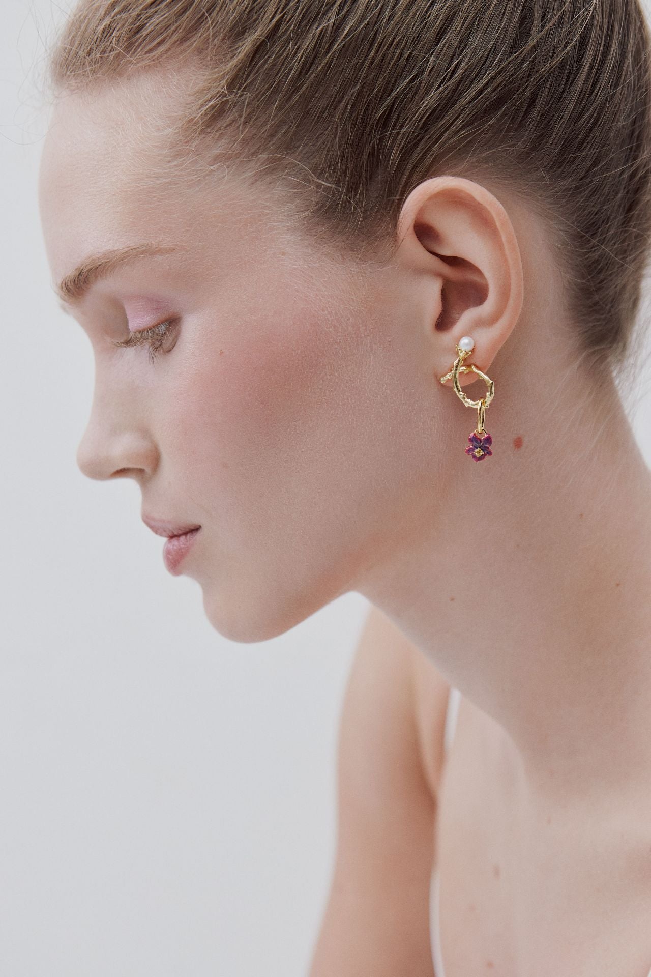 Pendentif Violette, Onirisme et Sensualité - Janvier