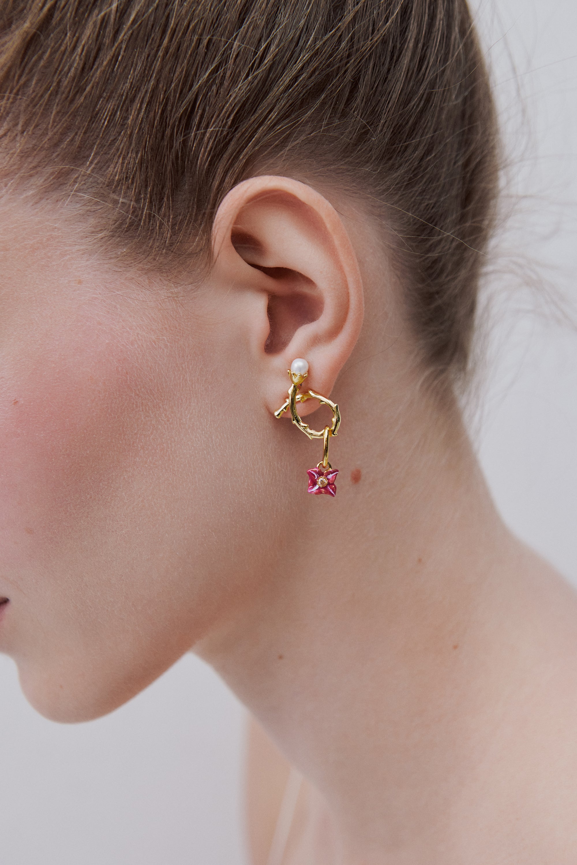 Pendentif Hortensia, Découverte et Générosité - Juillet