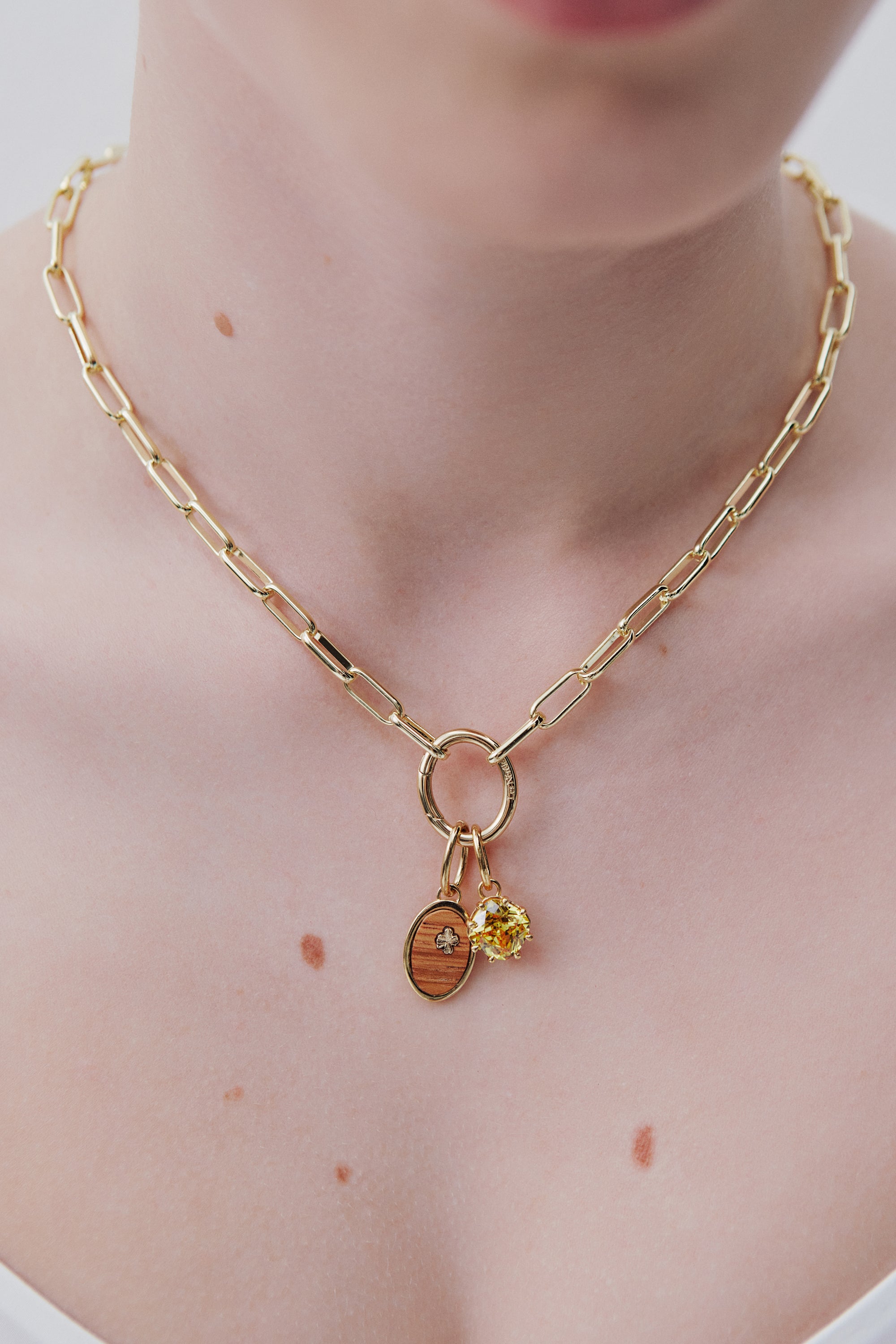 Pendentif pierre Jaune Topaze, Douceur et Énergie - Juin