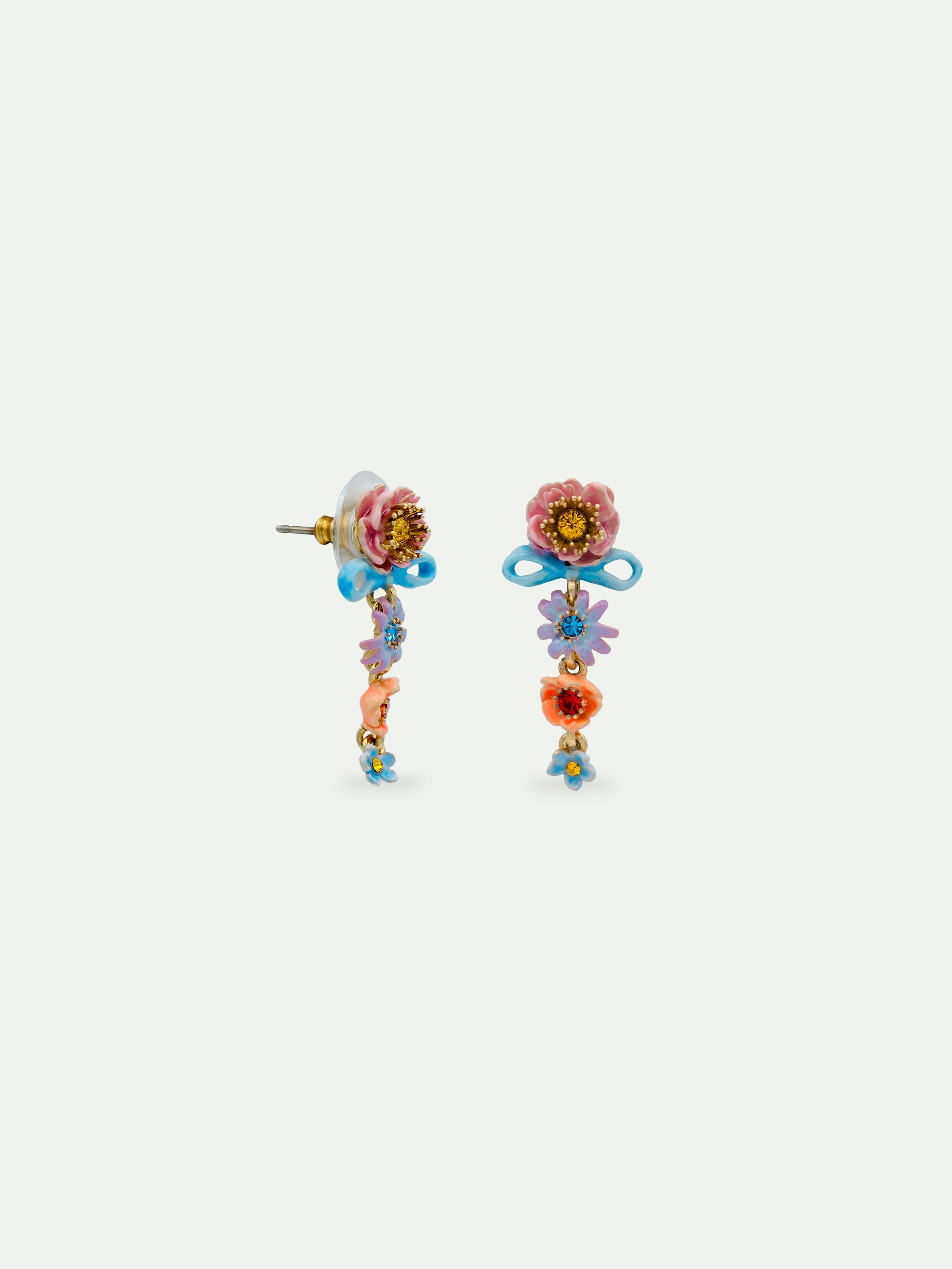 Boucles d'oreilles pendantes fleurs roses et bleues et ruban fin
