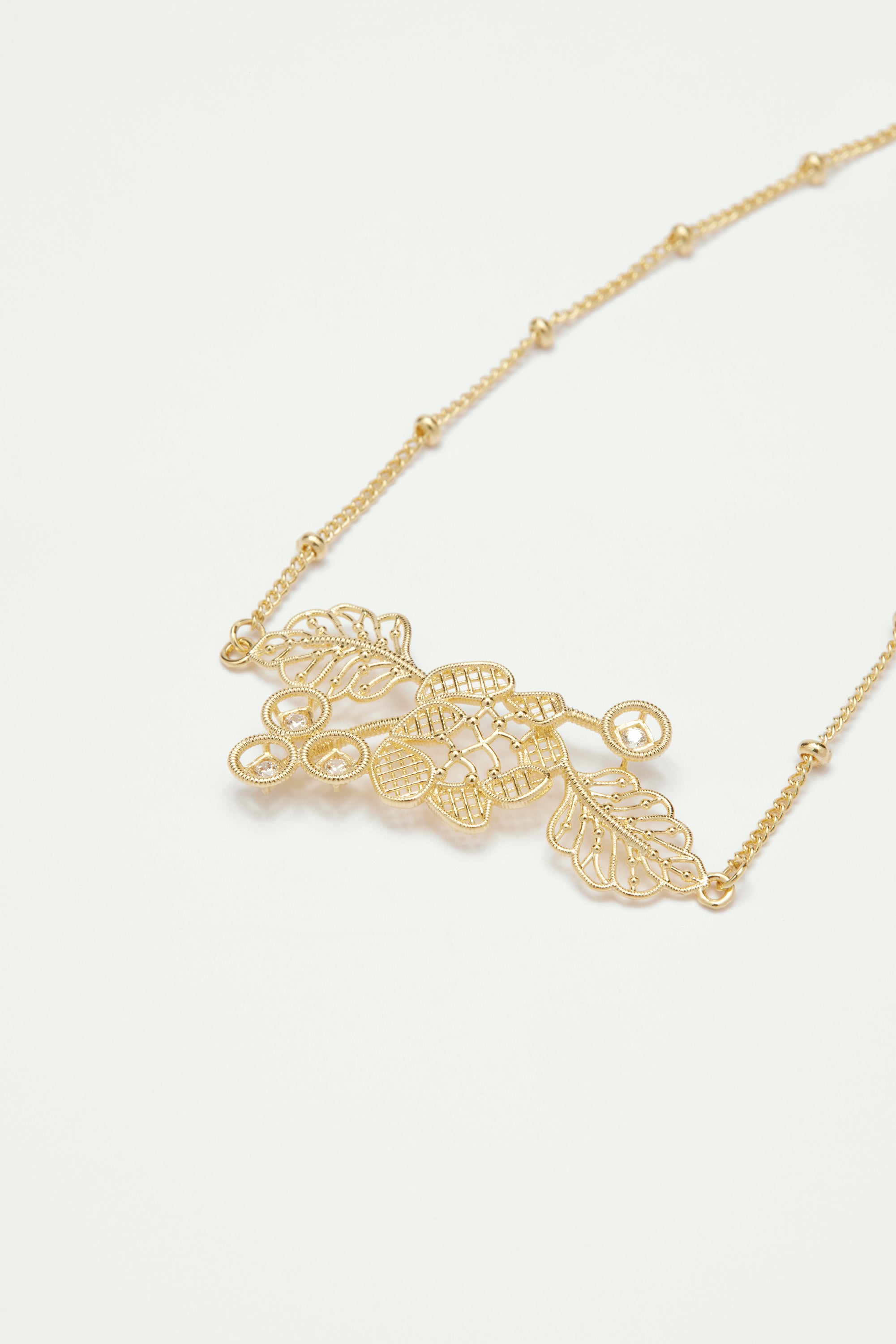 Pulsera fina hilo de oro