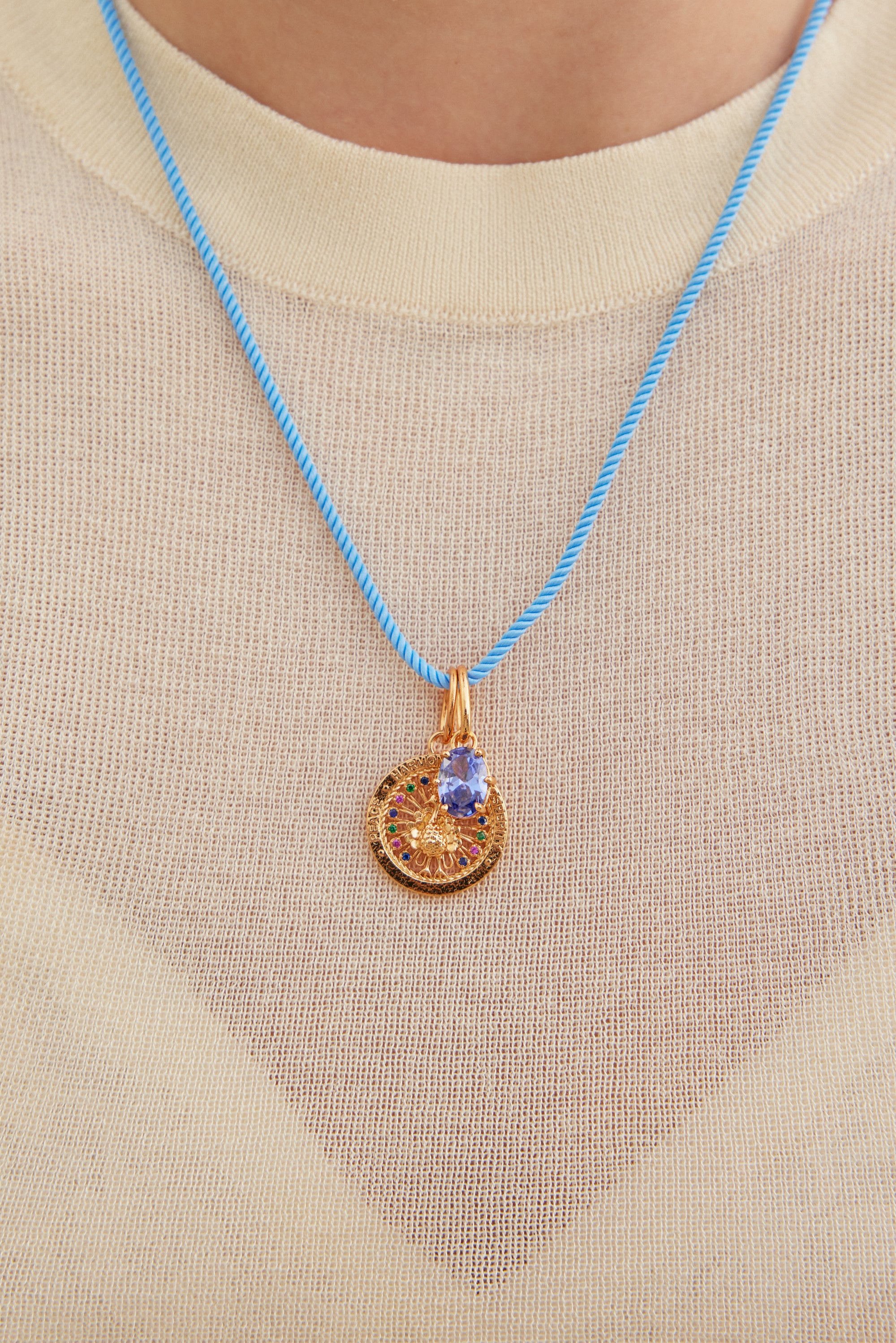 Pendentif Paon, Vigeur et Équilibre