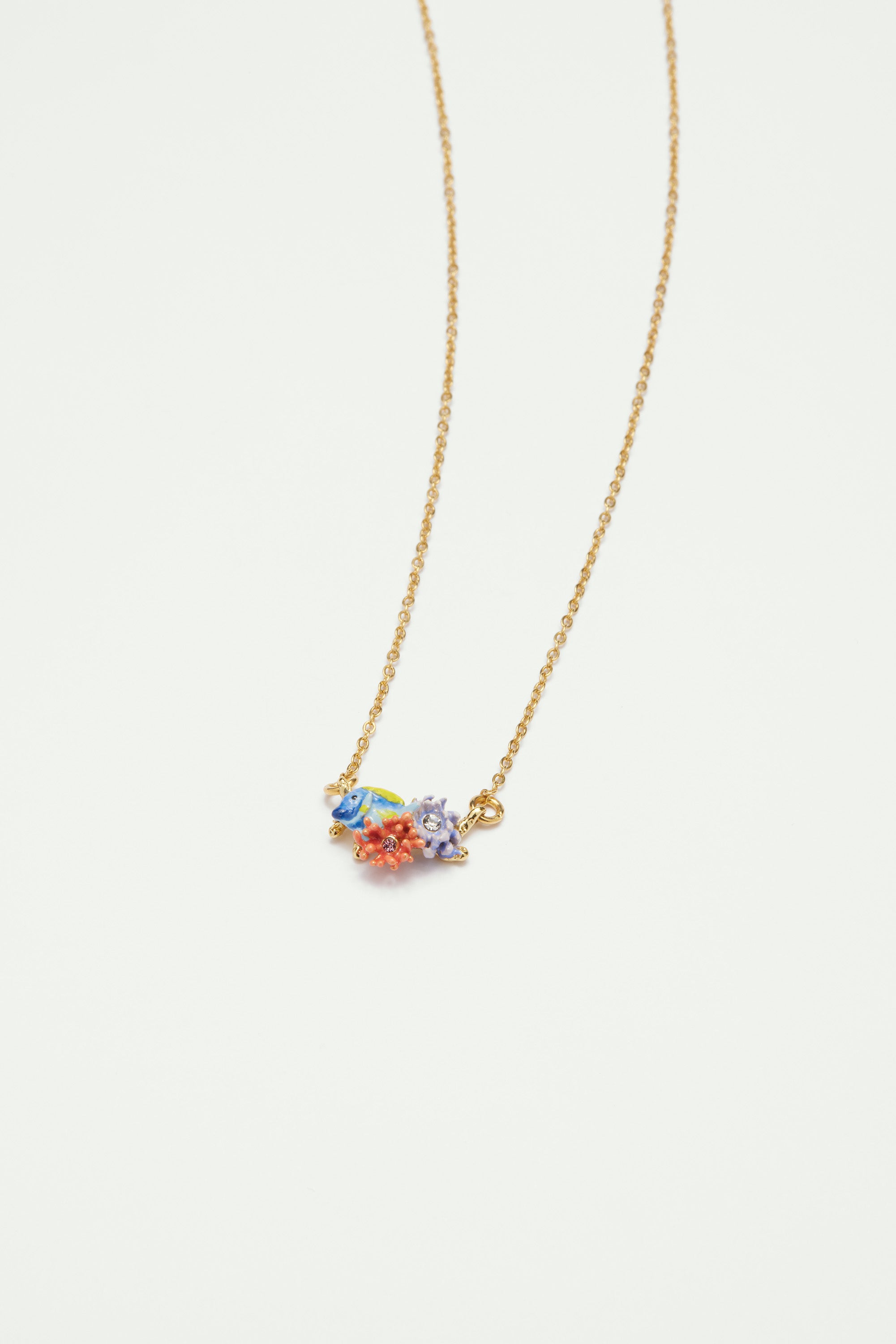 Collier pendentif poisson bleu et anémone rose