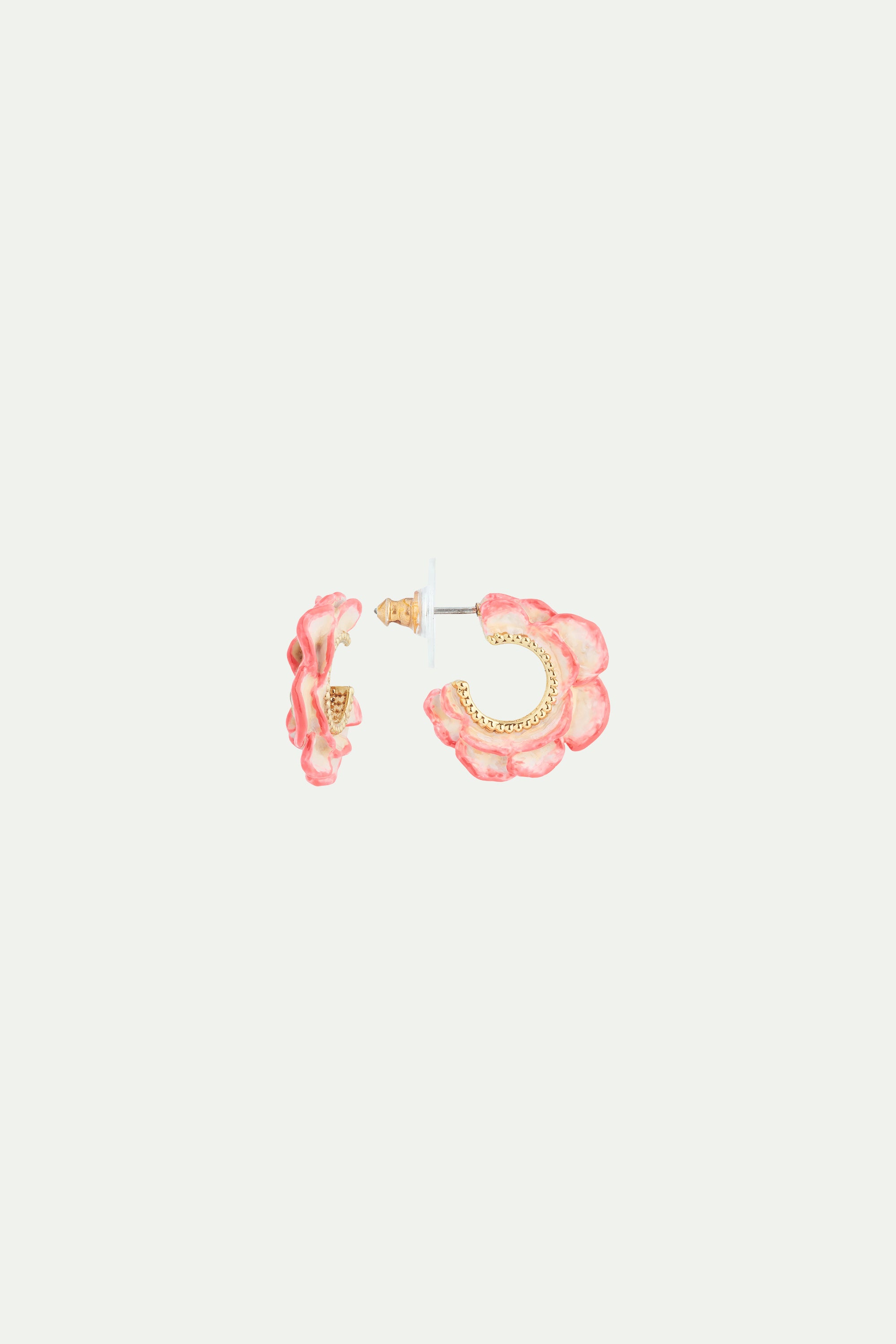 Boucles d'oreilles tiges créoles ajourées pétales de rose d'églantier