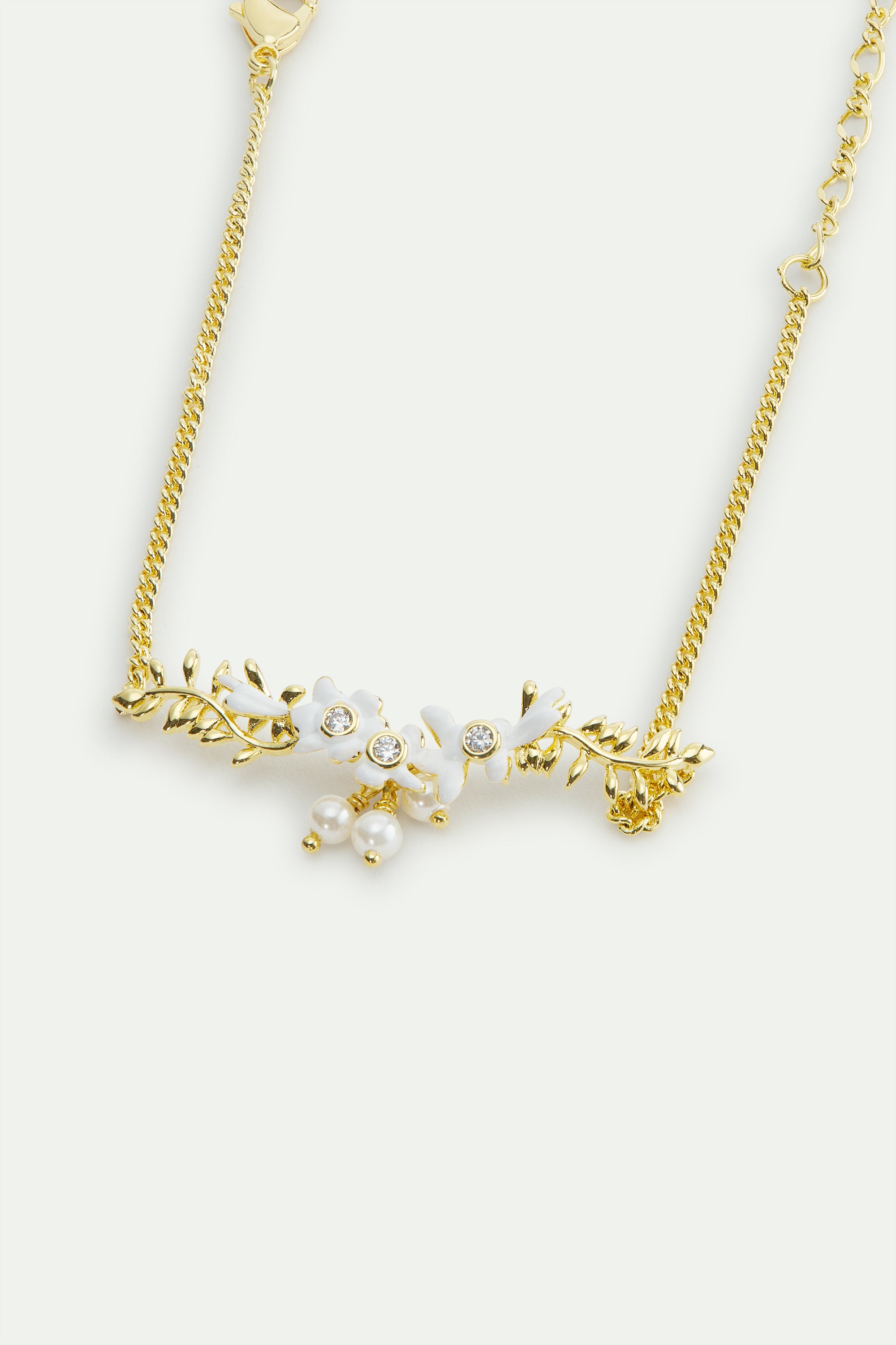 Bracelet feuille de laurier doré, glycine blanche et perle de culture