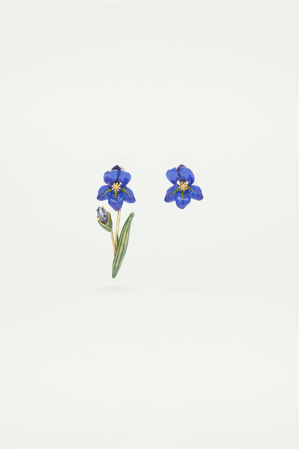 Boucles d'oreilles tiges asymétriques Iris de Sibérie