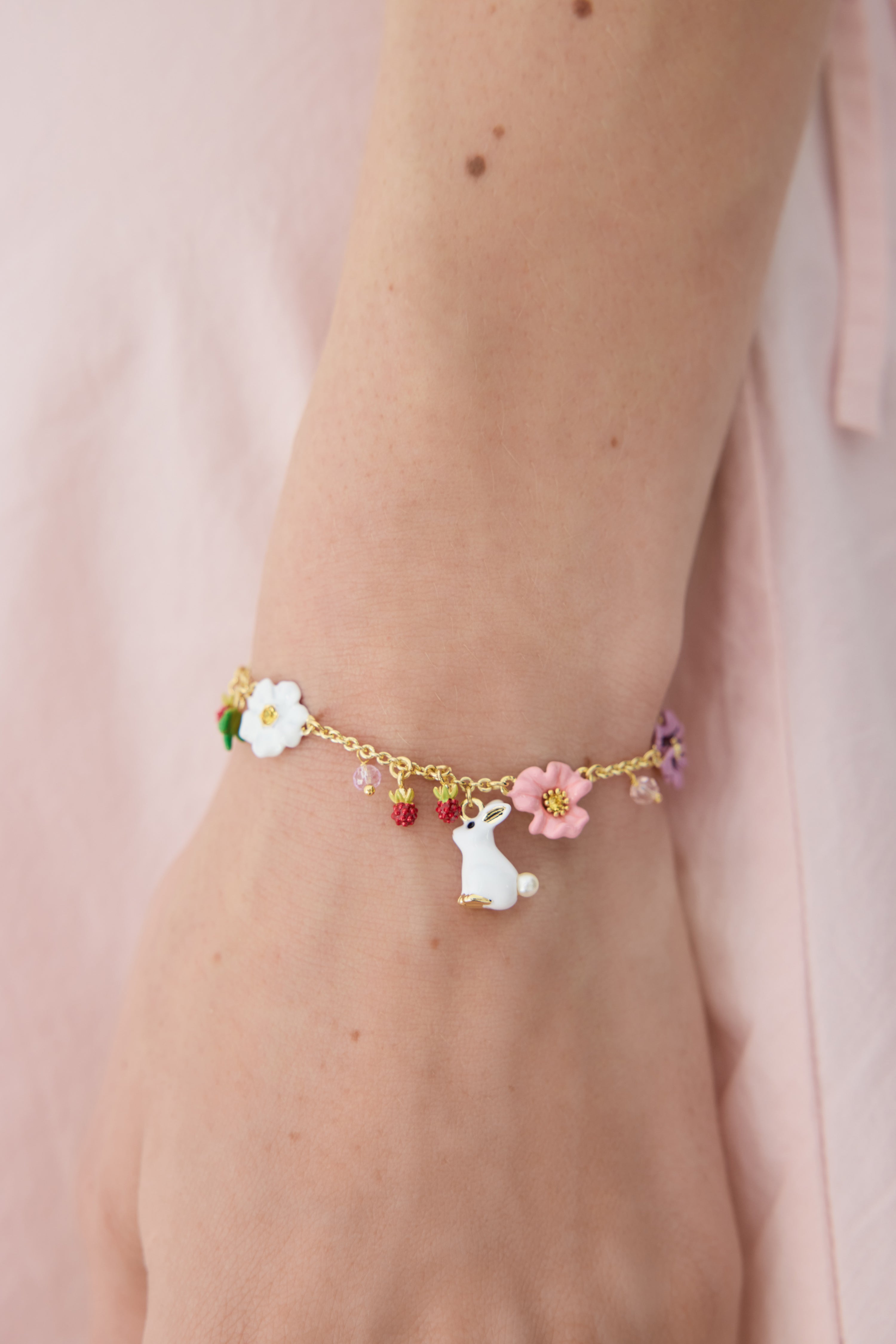Bracelet charm's lapin rencontre enchantée
