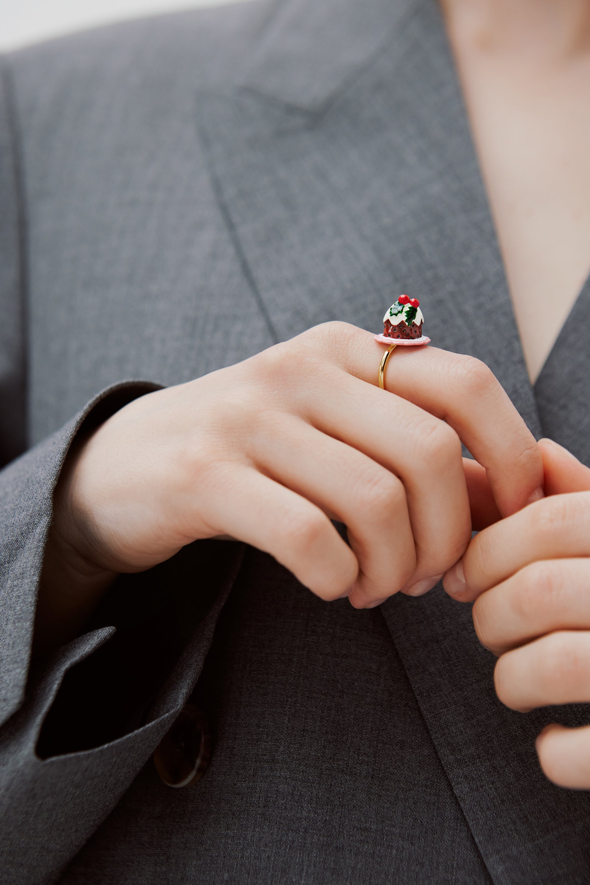 Bague ajustable pudding et perle de cristal facetté rouge
