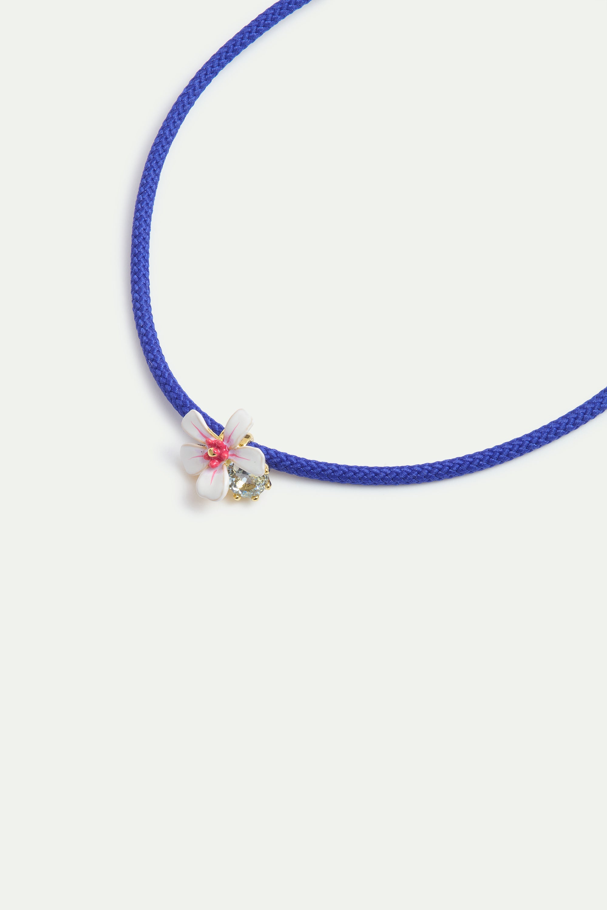Bracelet cordon aubépine blanche et rose et cristal bleu