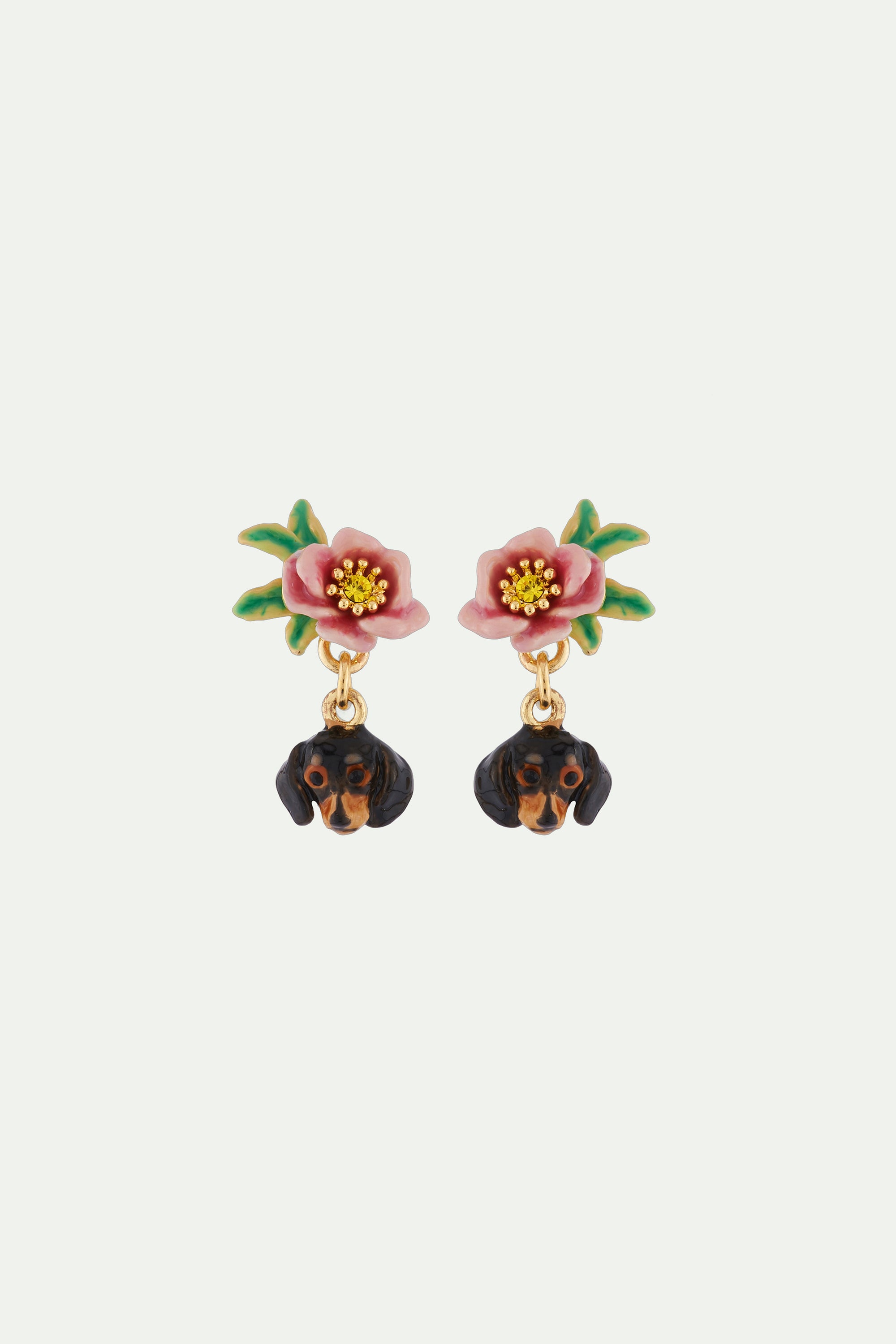 Boucles d'oreilles tête de teckel et petite fleur