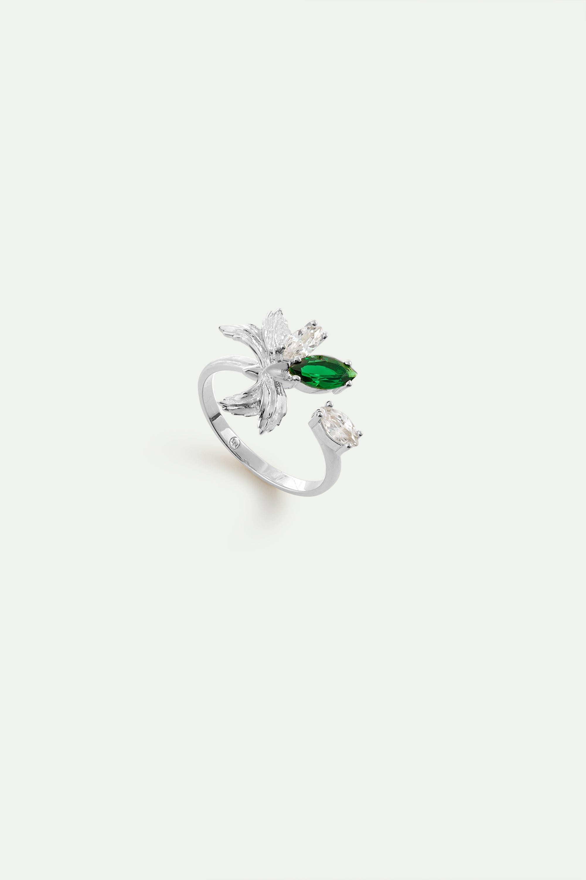 Bague ajustable argentée fleur d'orchidée et pierres blanches et verte