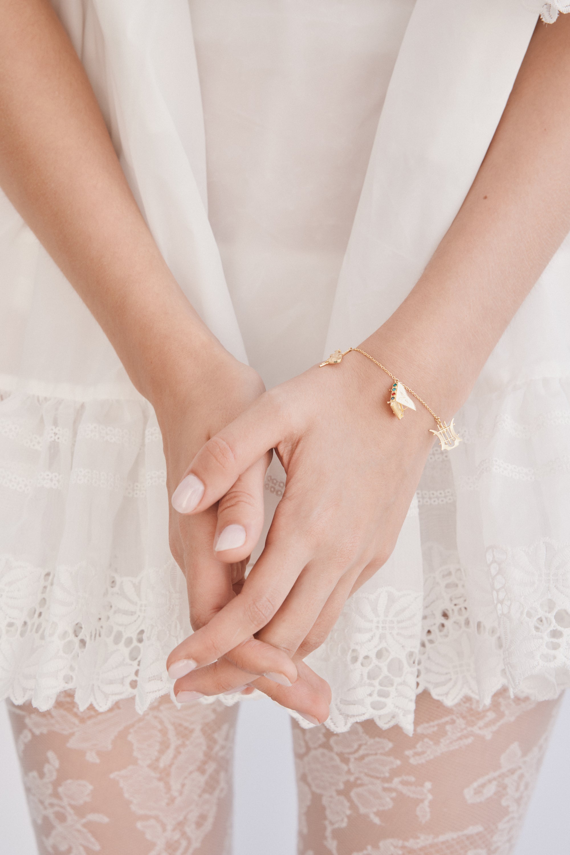 Bracelet charm's instruments de musique dorés