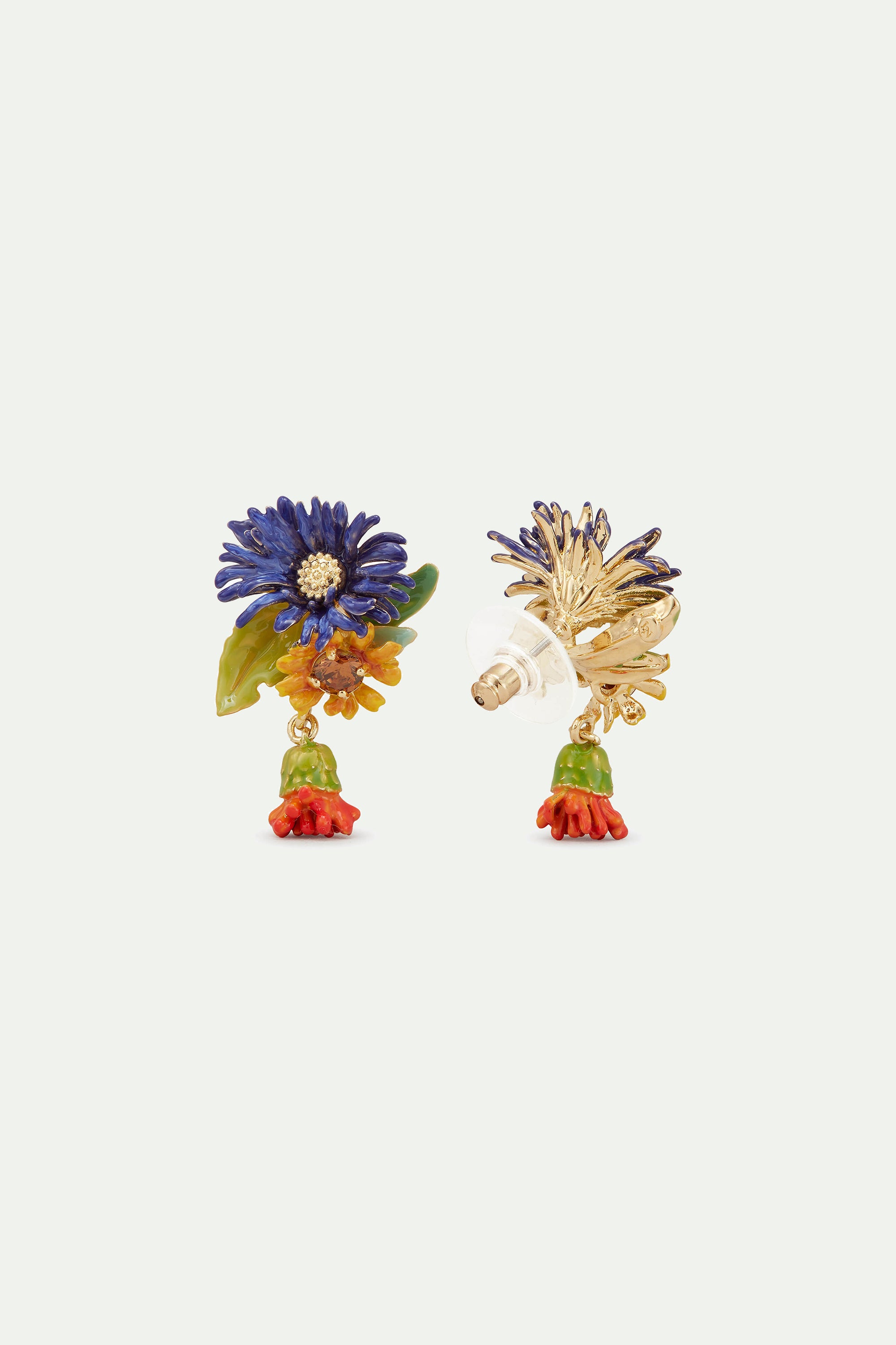 Small wild flowers post earrings