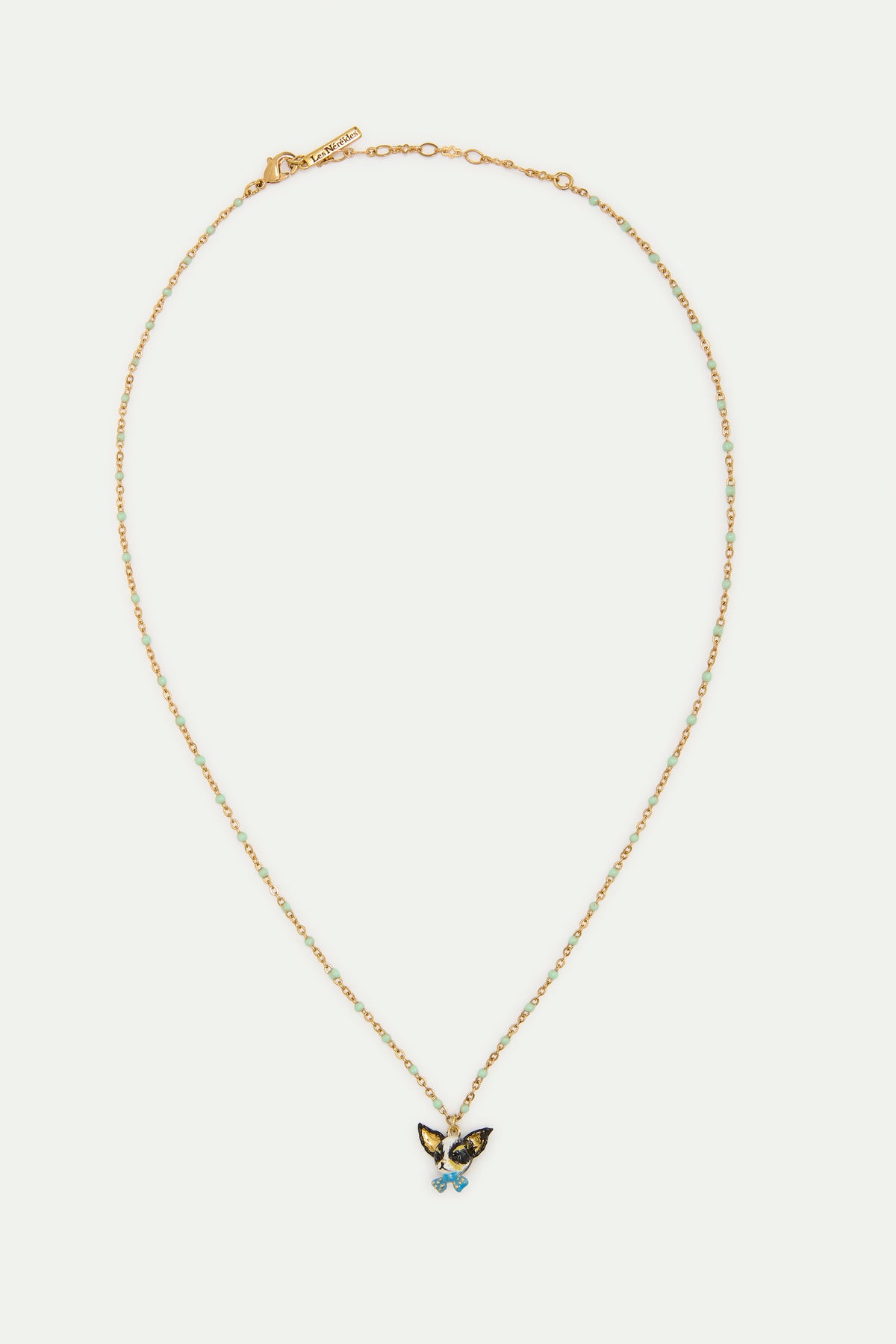 Collier pendentif Chihuahua et noeud papillon bleu
