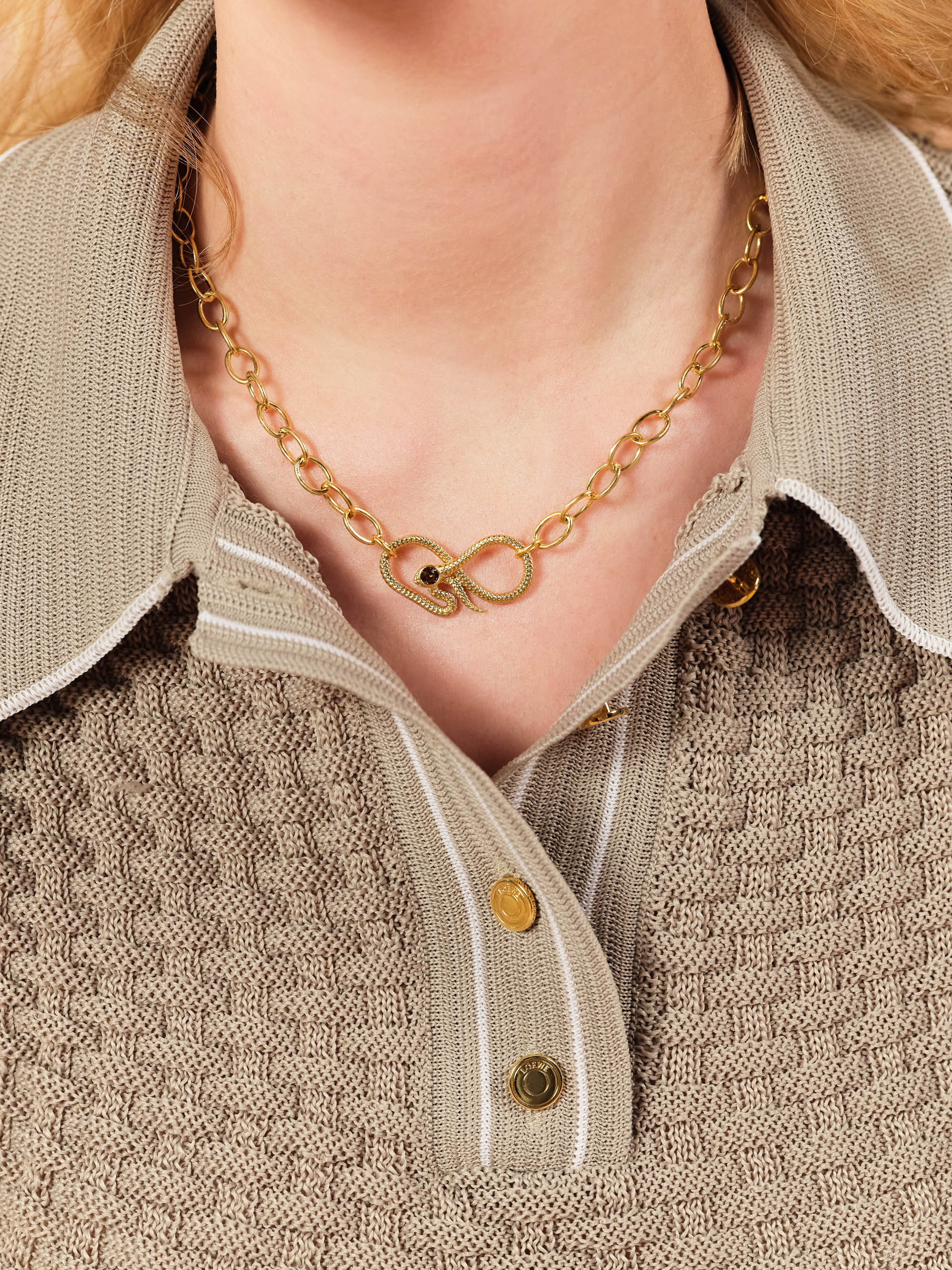 Collier plastron chaîne maille ovale et serpent égyptien