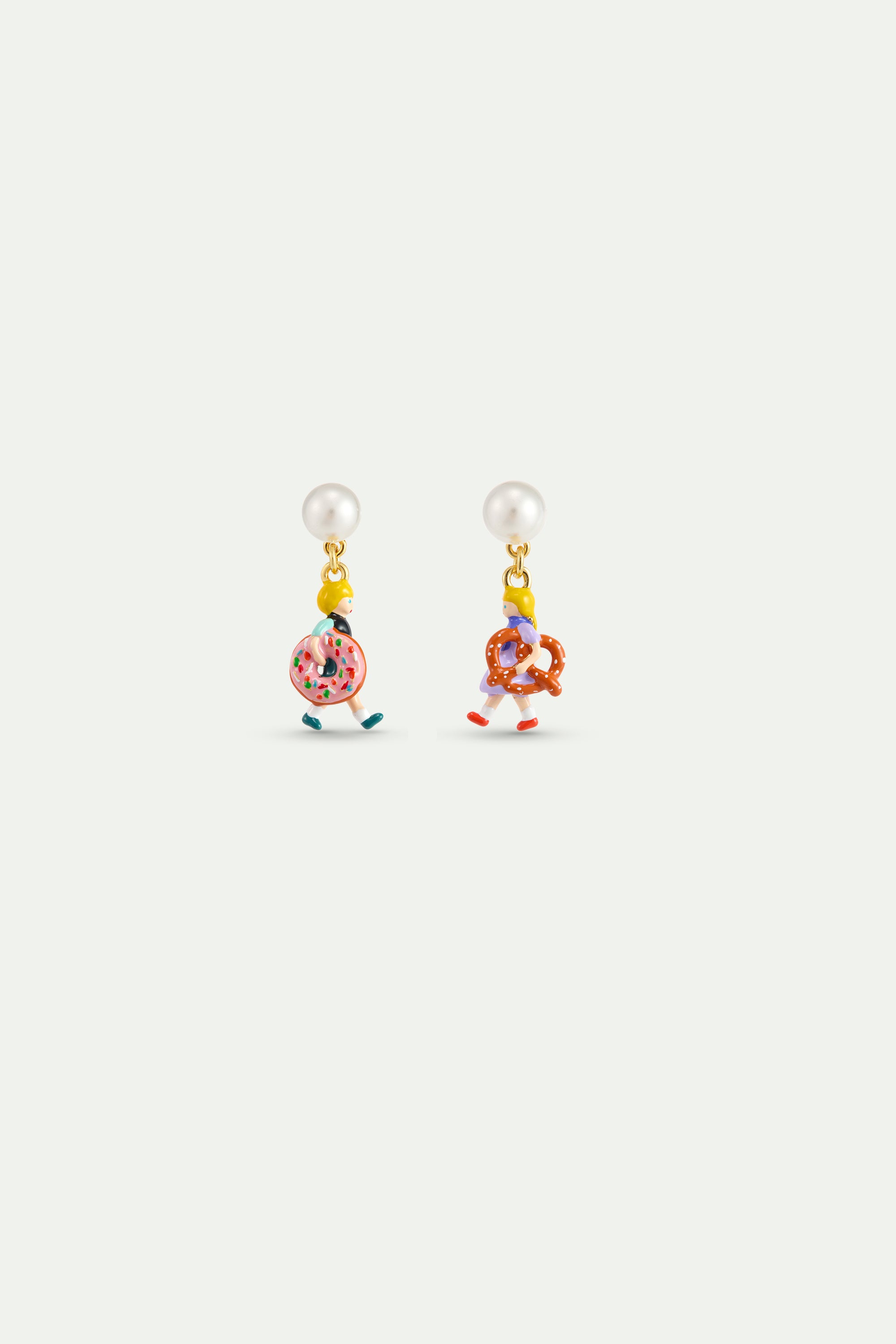 Boucles d'oreilles asymétriques Hansel et Gretel et perle