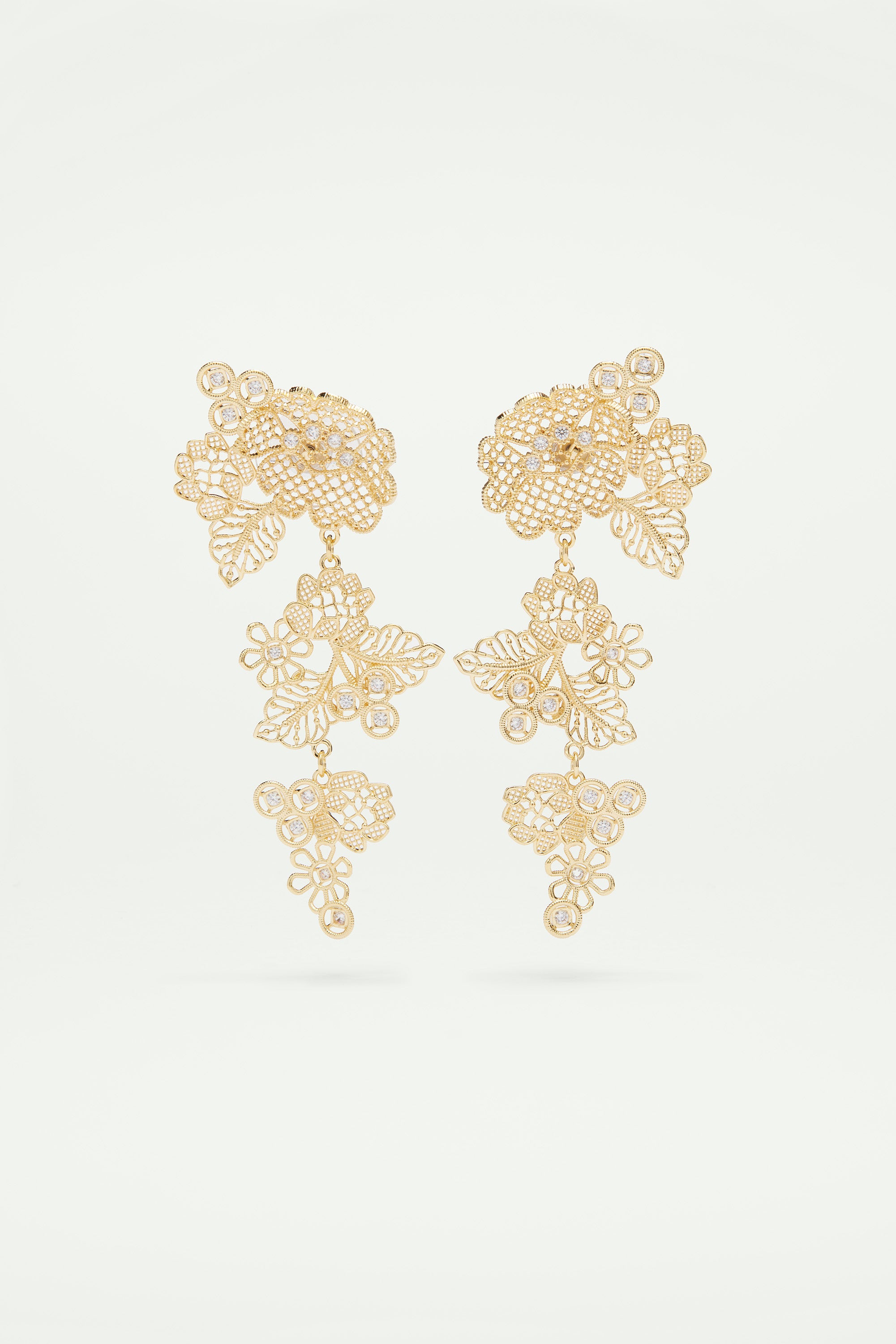 Gold thread clip-on earrings