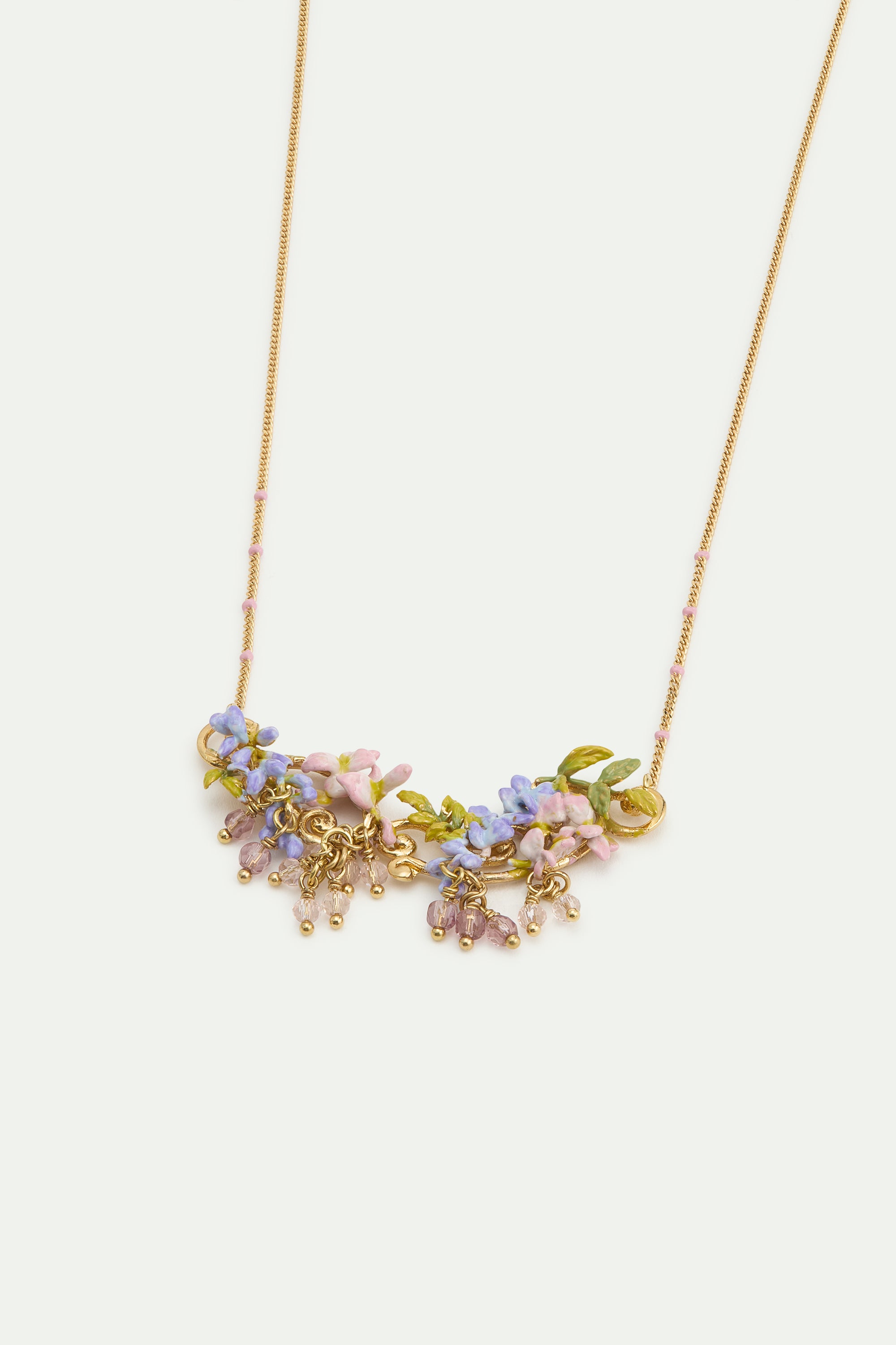 Collier plastron glycine rose et violette sur arabesque dorée et perles de cristal
