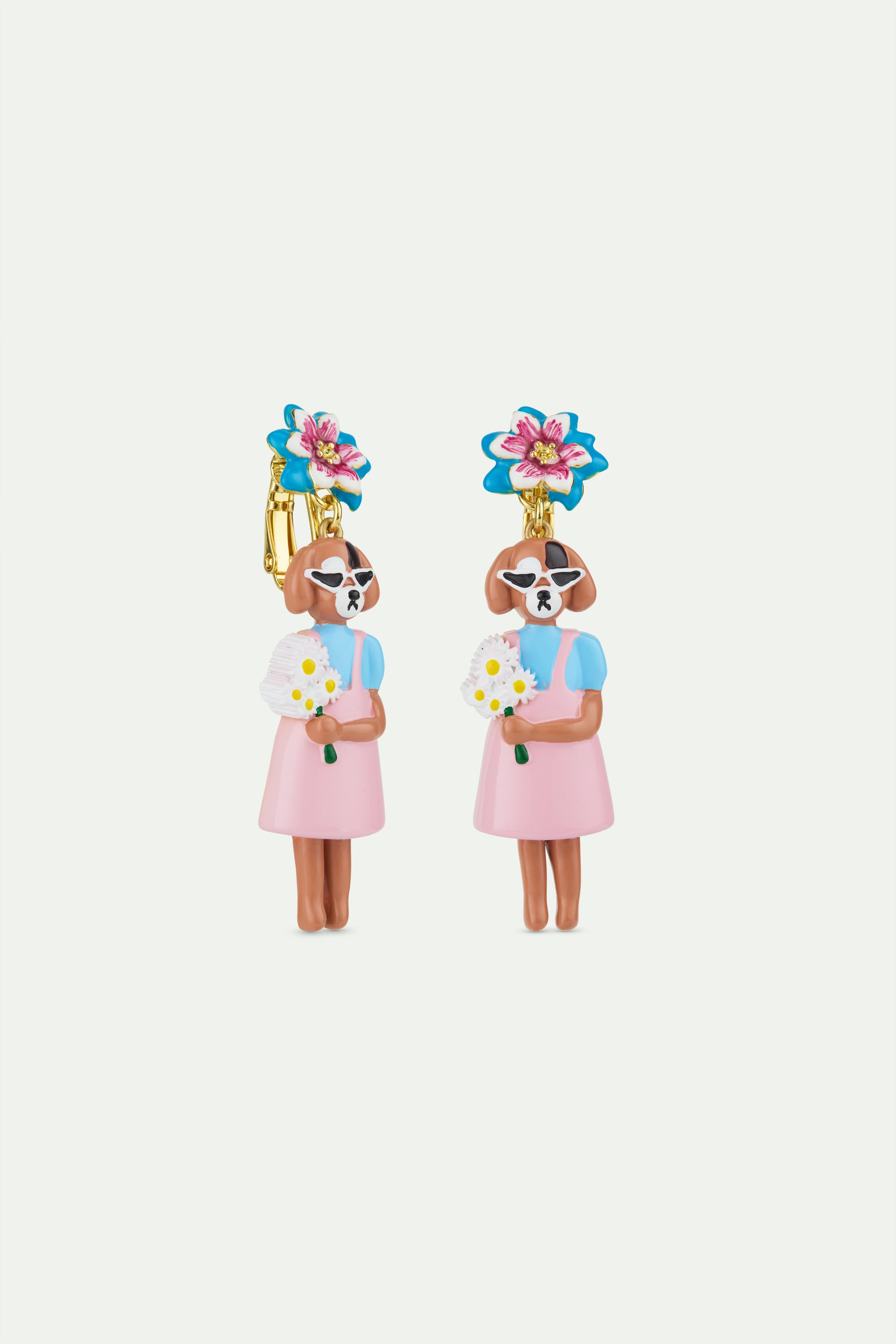 Boucles d'oreilles pendantes chien et fleur bleue