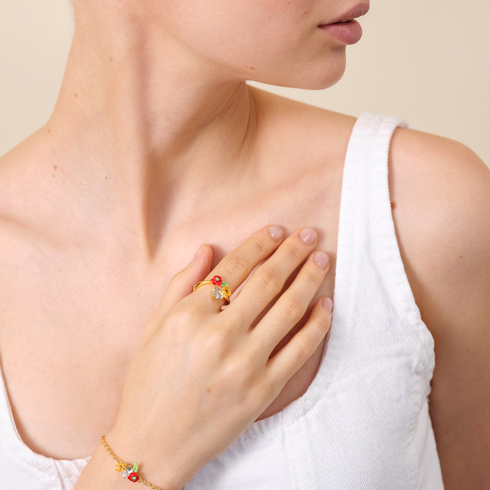 Bague ajustable fleurs des champs et pierre ronde