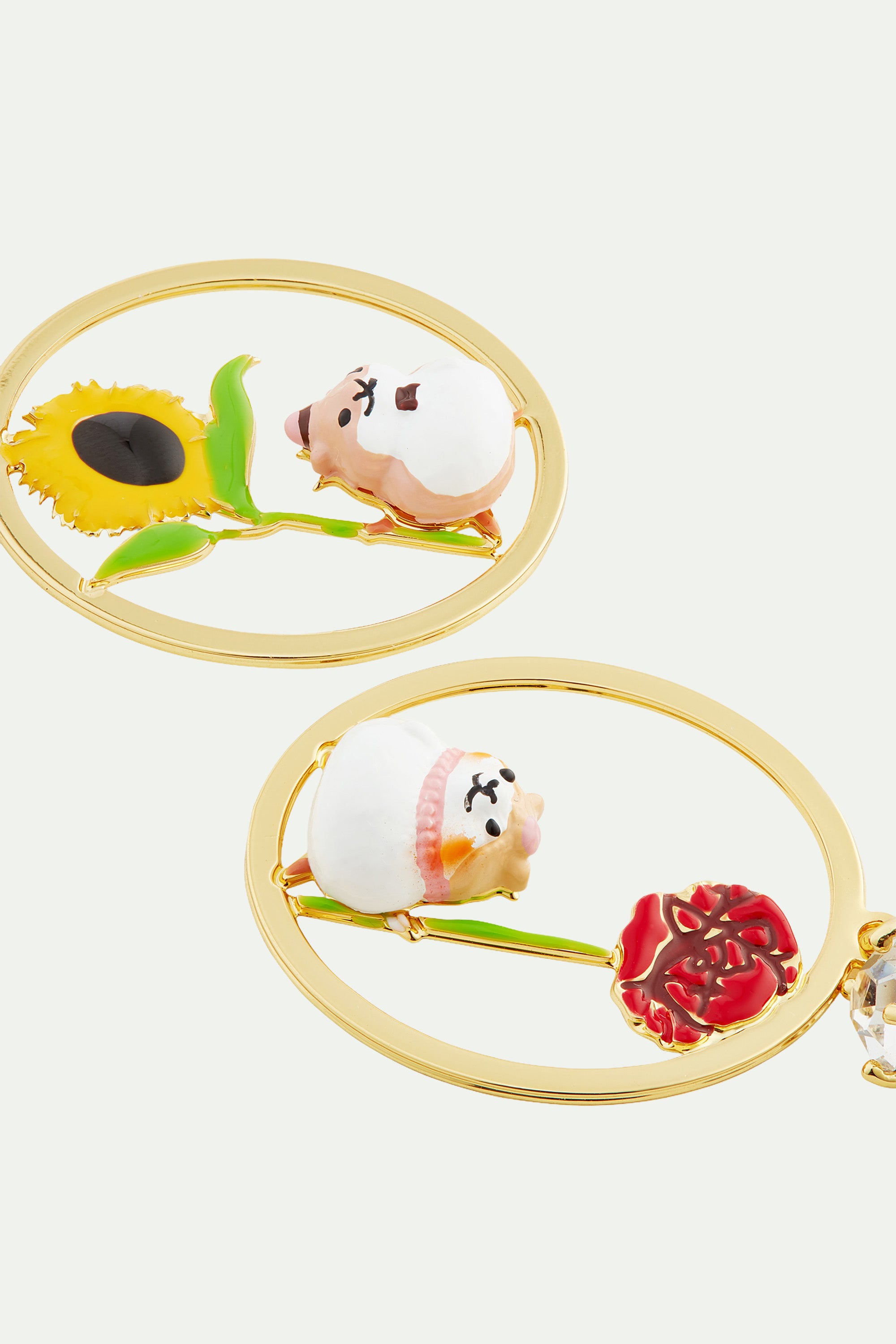 Boucles d'oreilles asymétriques hamsters et fleurs