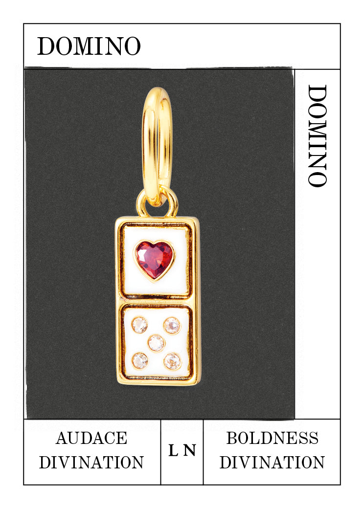 Pendentif Domino, Audace et Divination