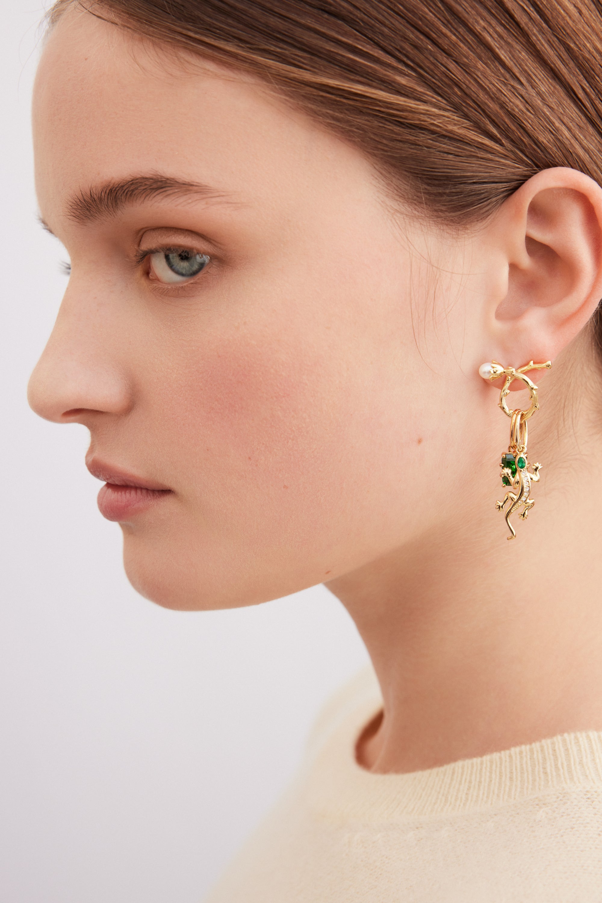 Fern green stone pendant, Fertility and Exploration - May