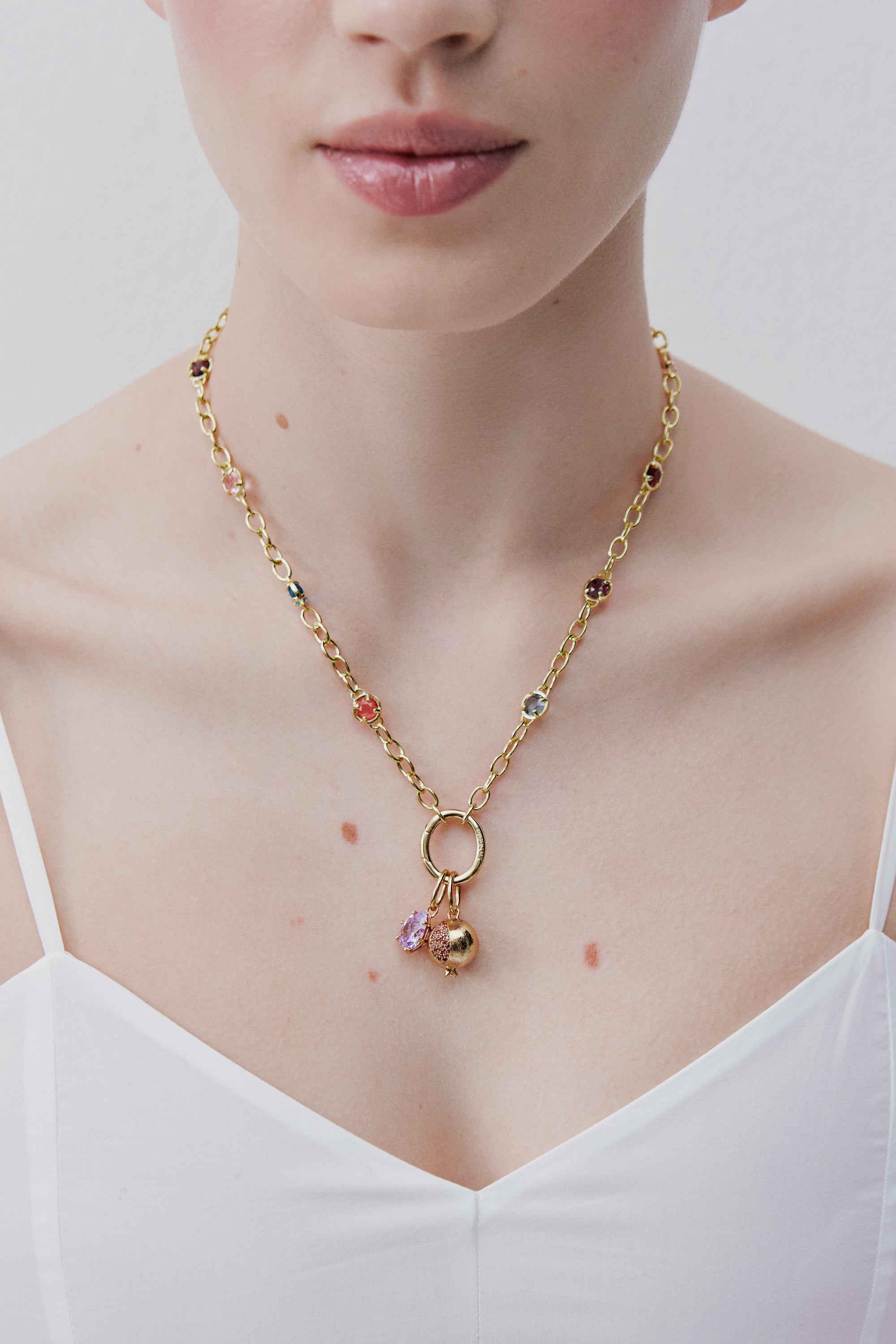 Pendentif Grenade doré, Éros et Prodigalité