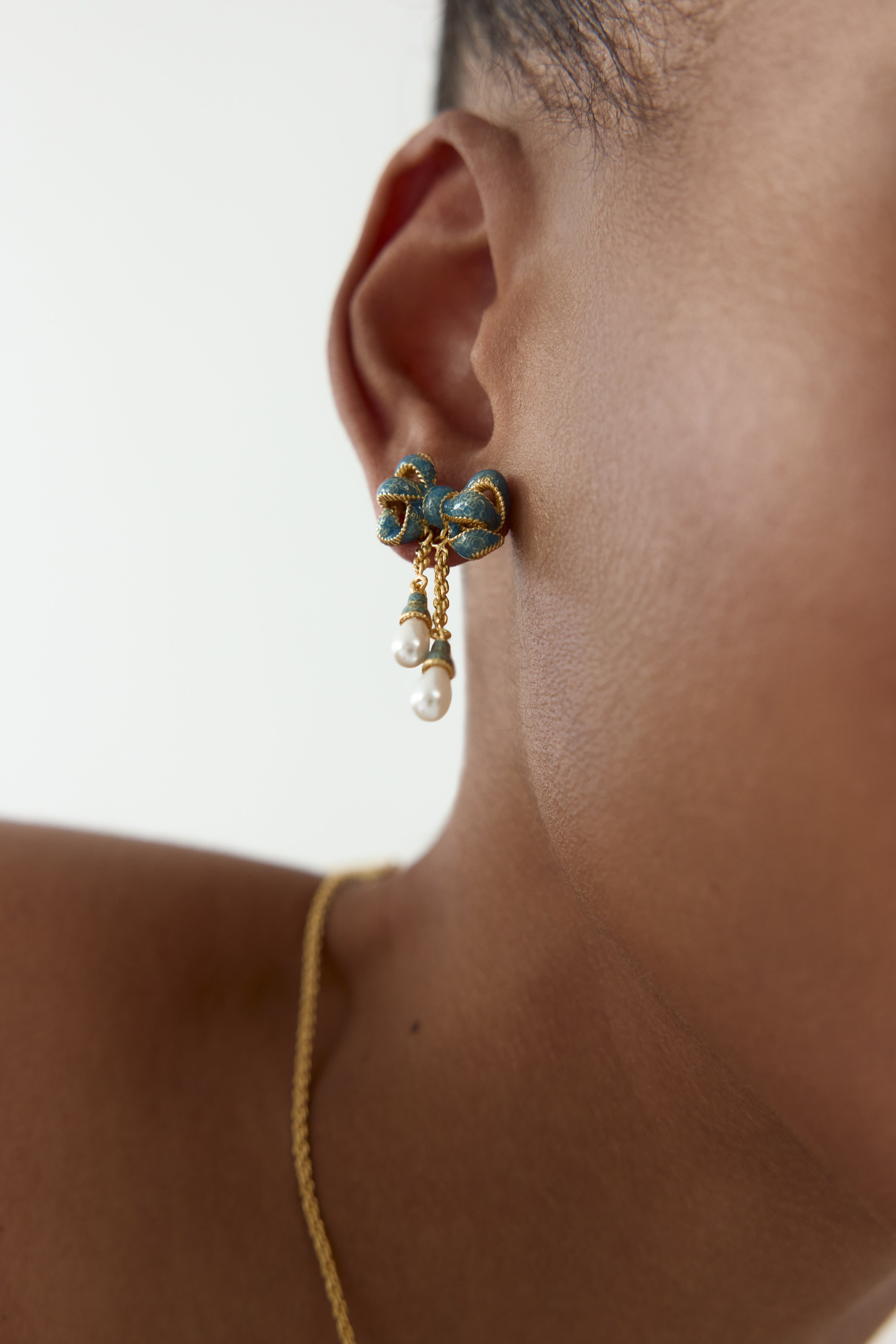 Boucles d'oreilles nœud et perles de culture