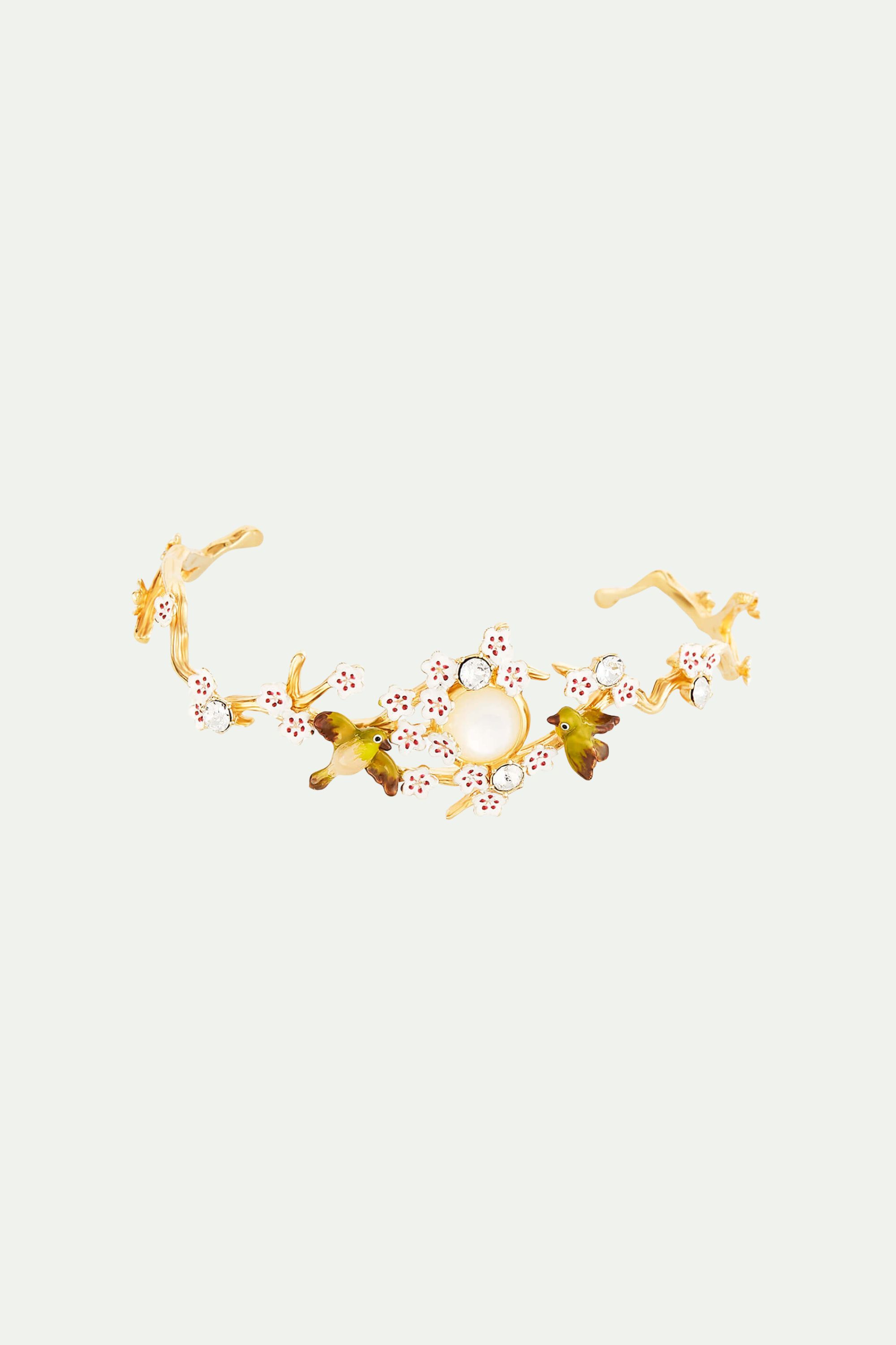 Bracelet jonc branche de cerisier dorée, oiseaux, fleurs blanches et cristaux