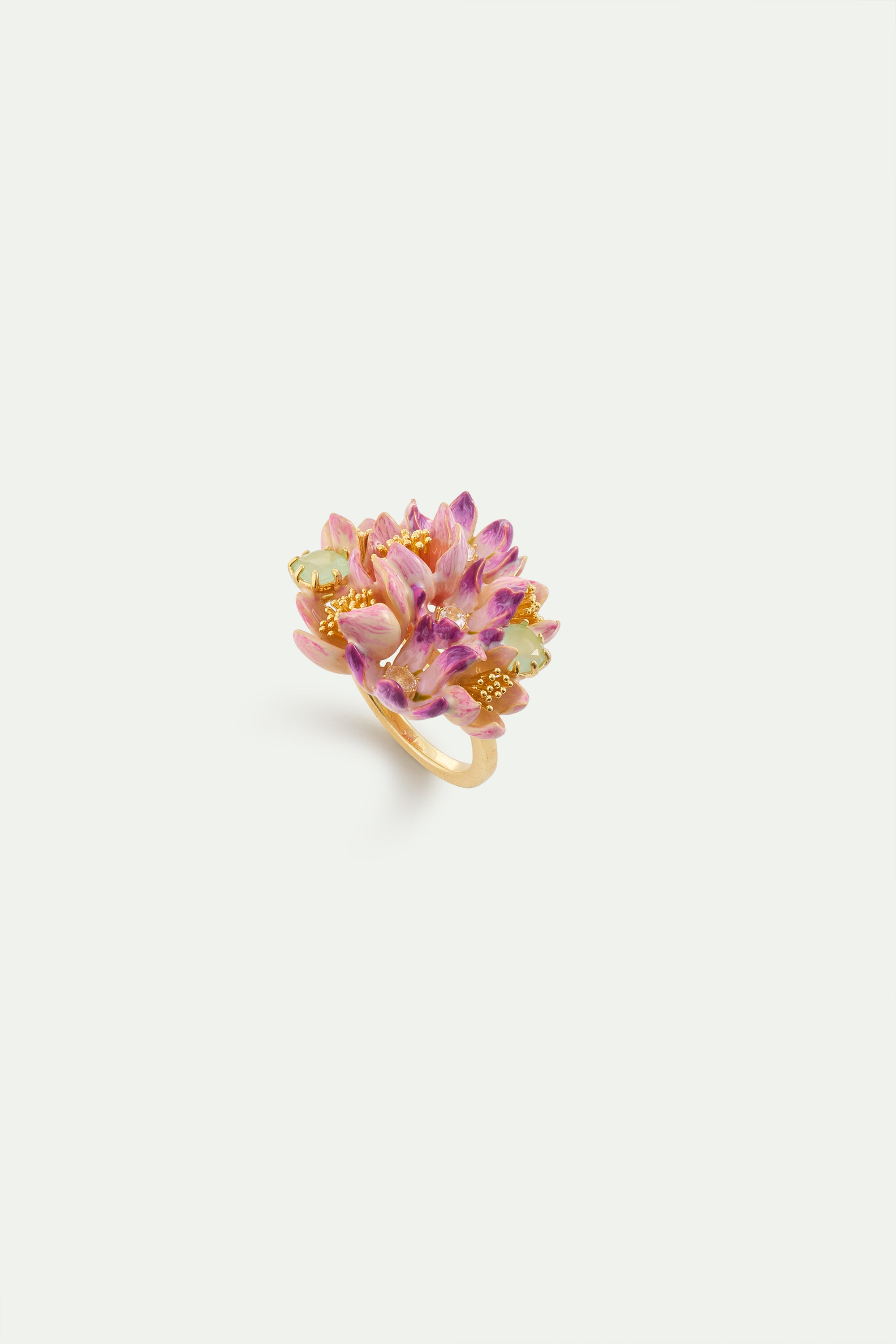 Bague bouquet d'hellébores rose et violette et verres facettés verts