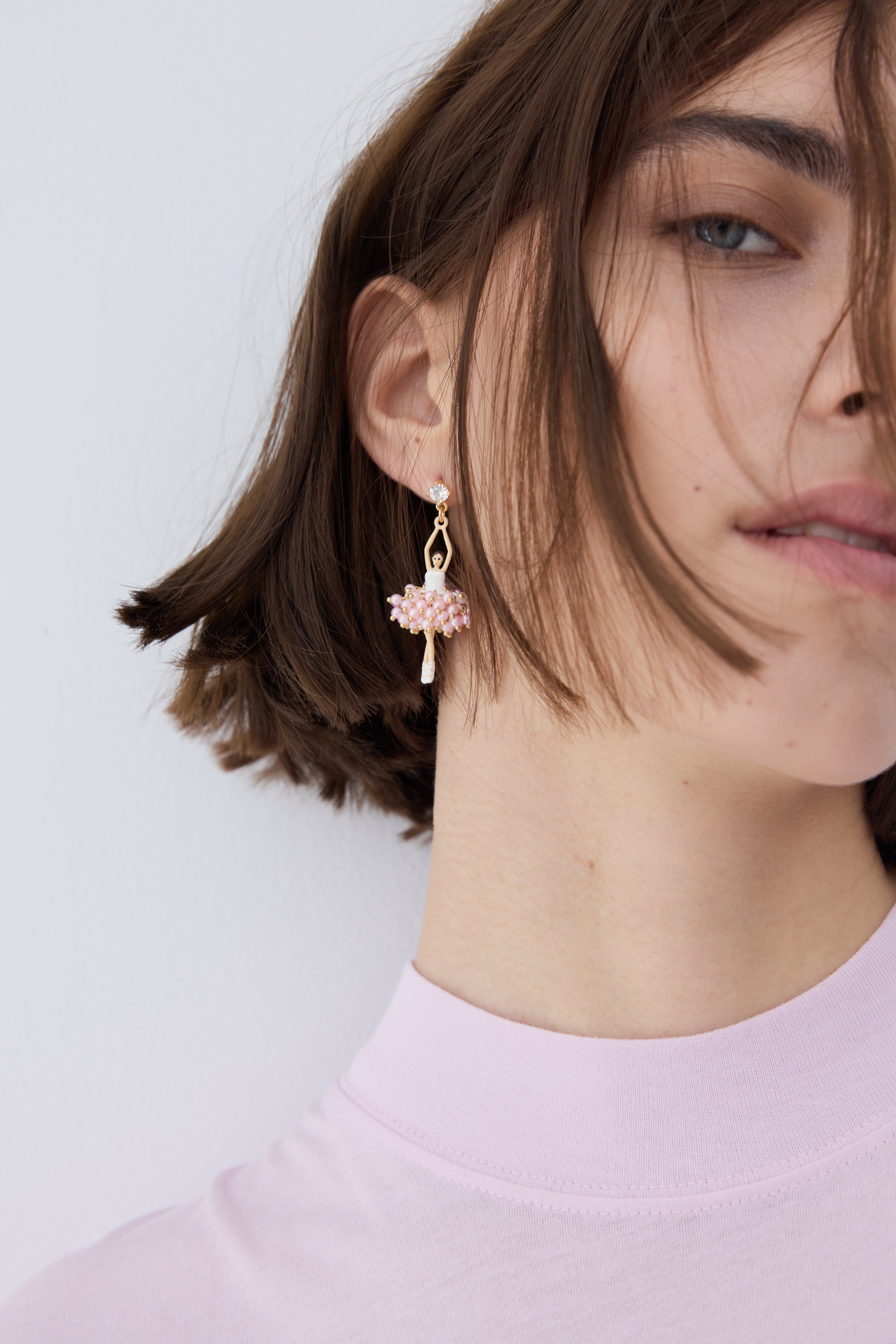 Boucles d'oreilles Ballerine perles roses et cristal blanc