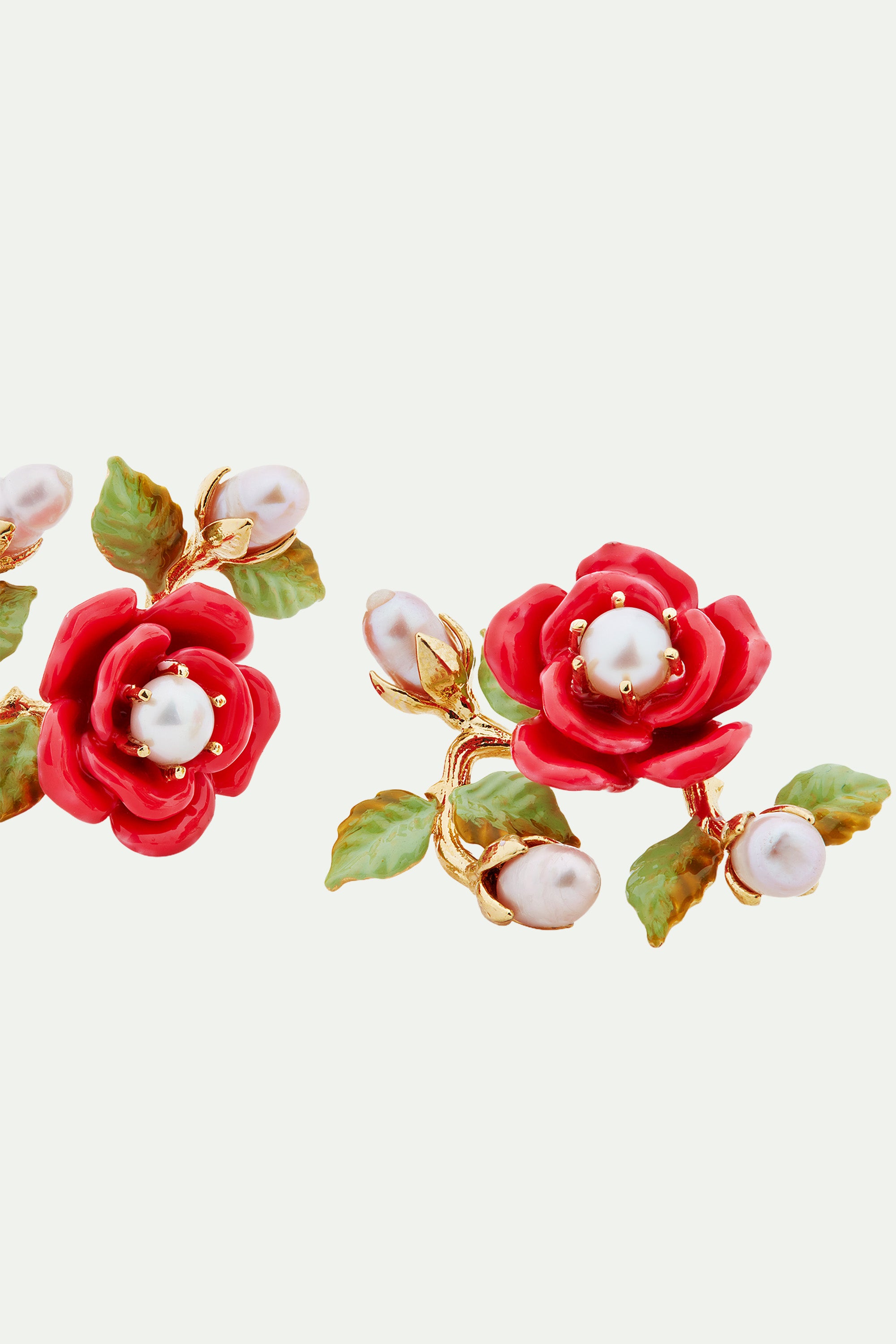 Boucles d'oreilles branche de rose et perles de culture