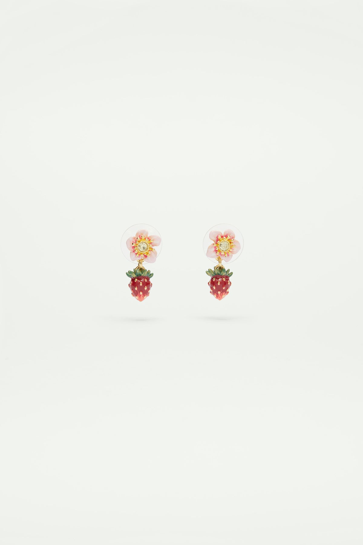 Pendientes fresa silvestre y flor de rosa