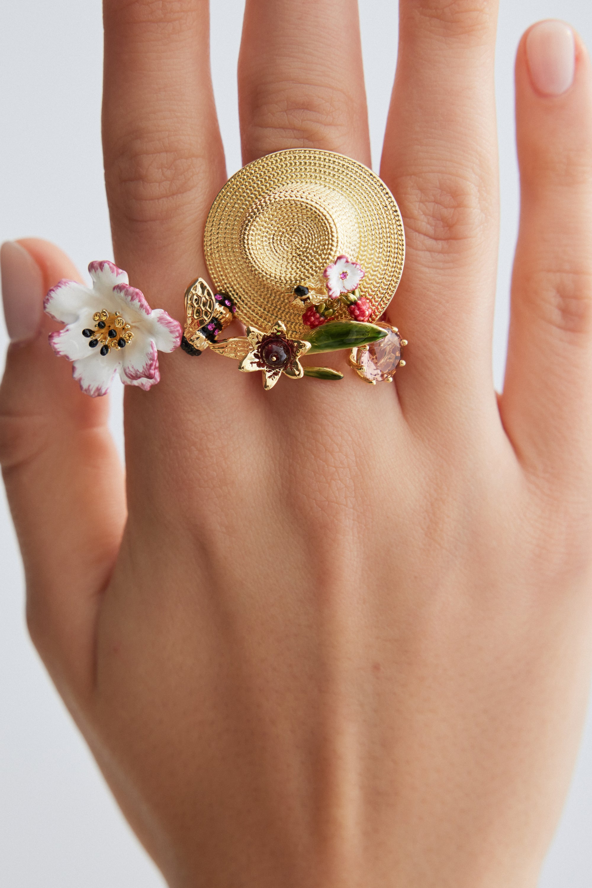 Bague ajustable cosmos blanche et rose et abeille dorée