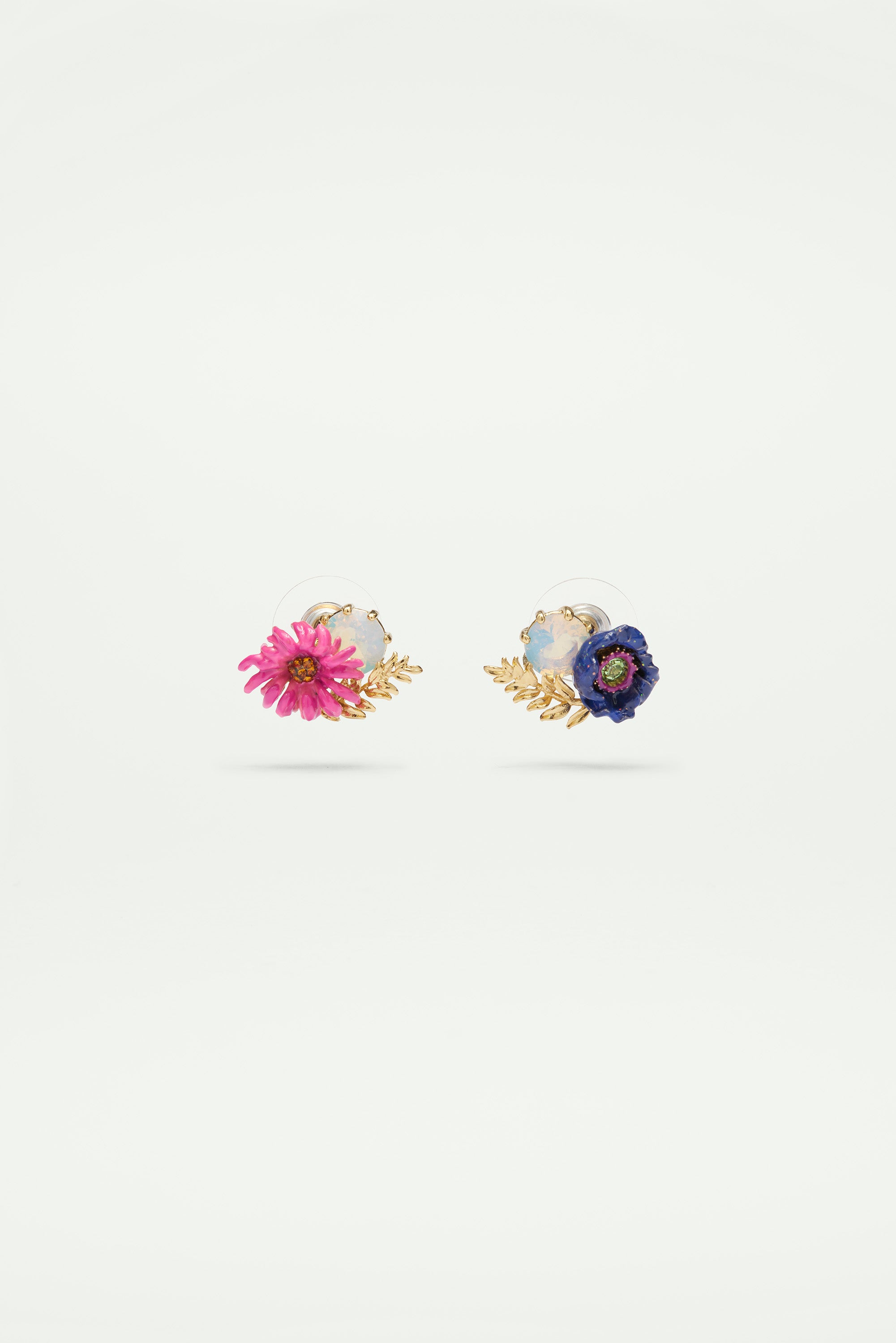 Imaginary flower and crystal post earrings