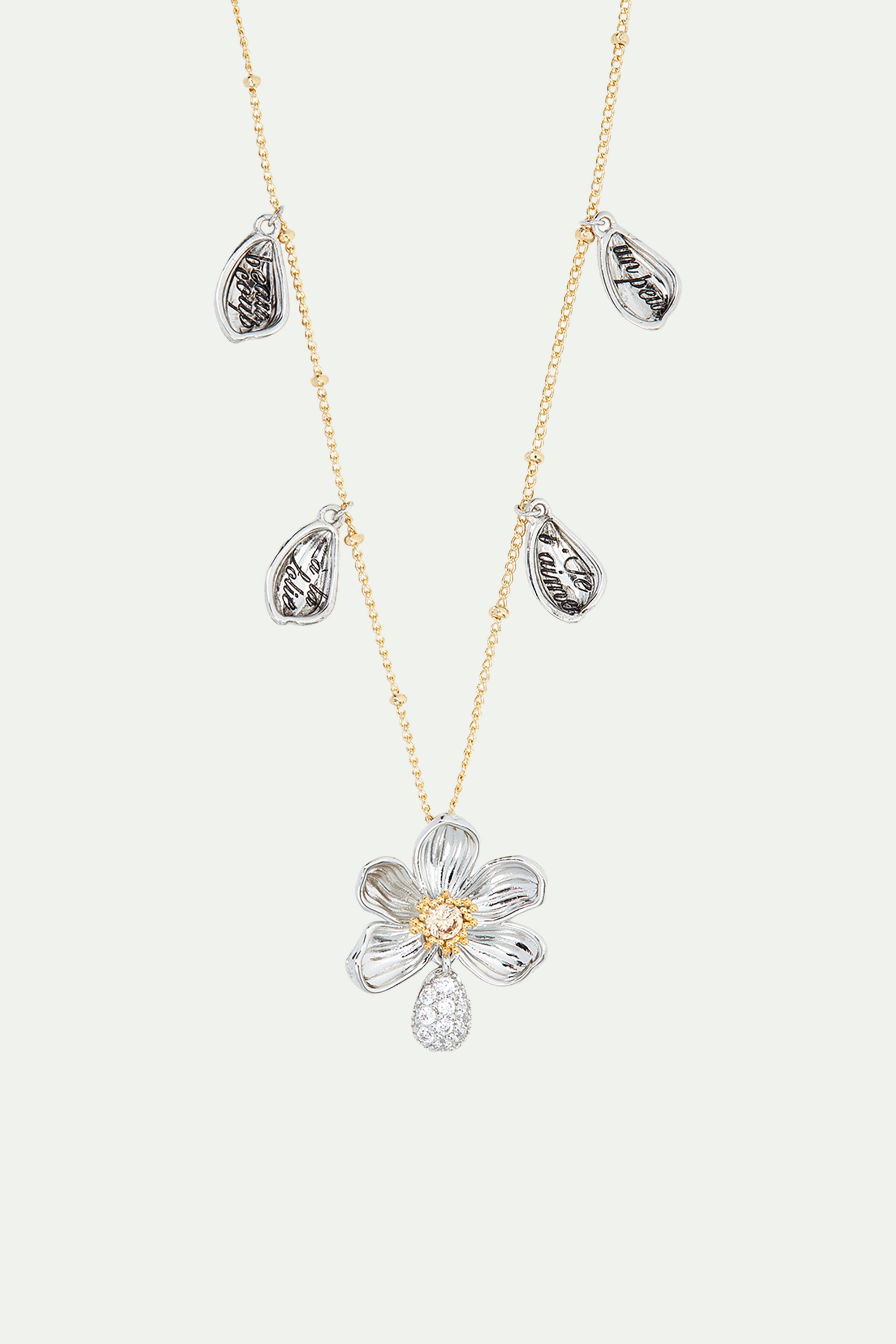 Daisy and engraved petal pendant necklace