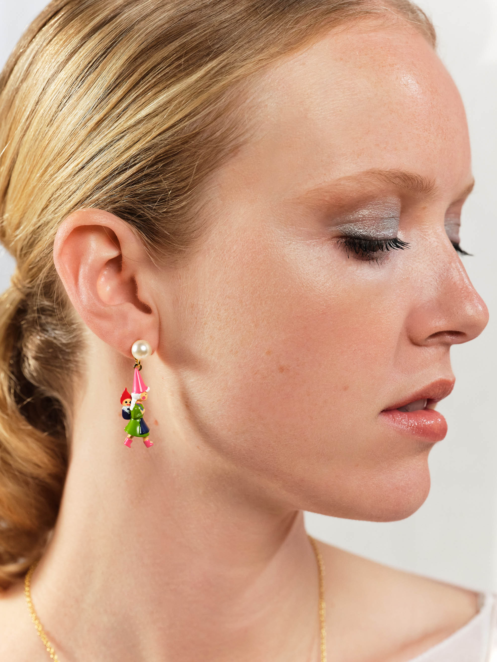 Boucles d'oreilles famille de nains de jardin en randonnée