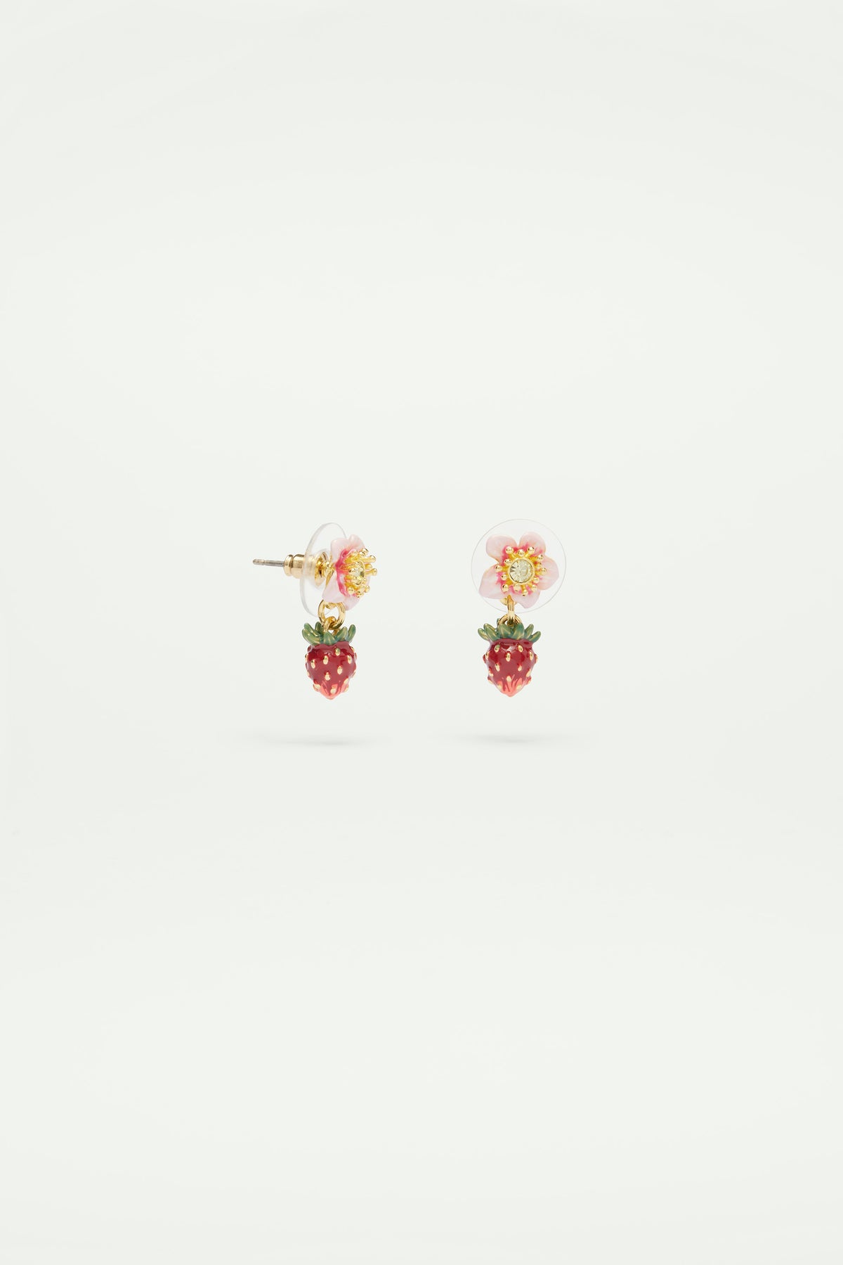 Pendientes fresa silvestre y flor de rosa