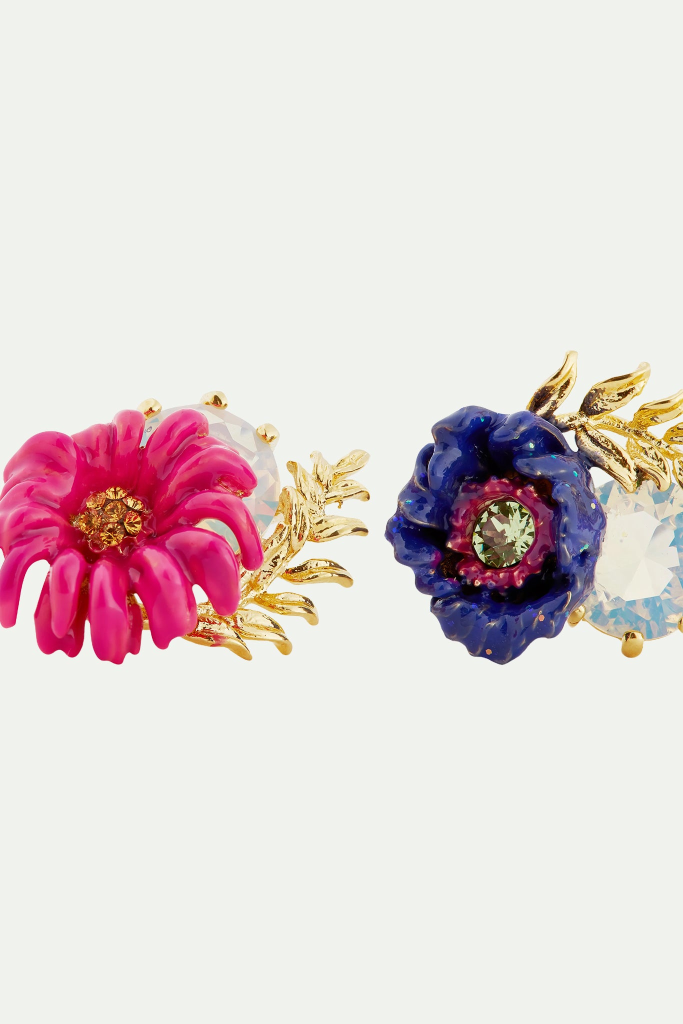 Imaginary flower and crystal sleeper earrings