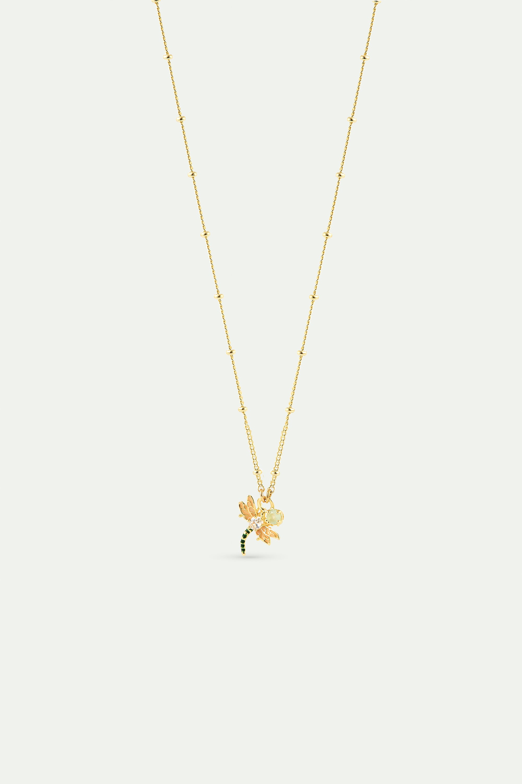 Collier pendentif libellule, hellébore rose et verre facetté vert
