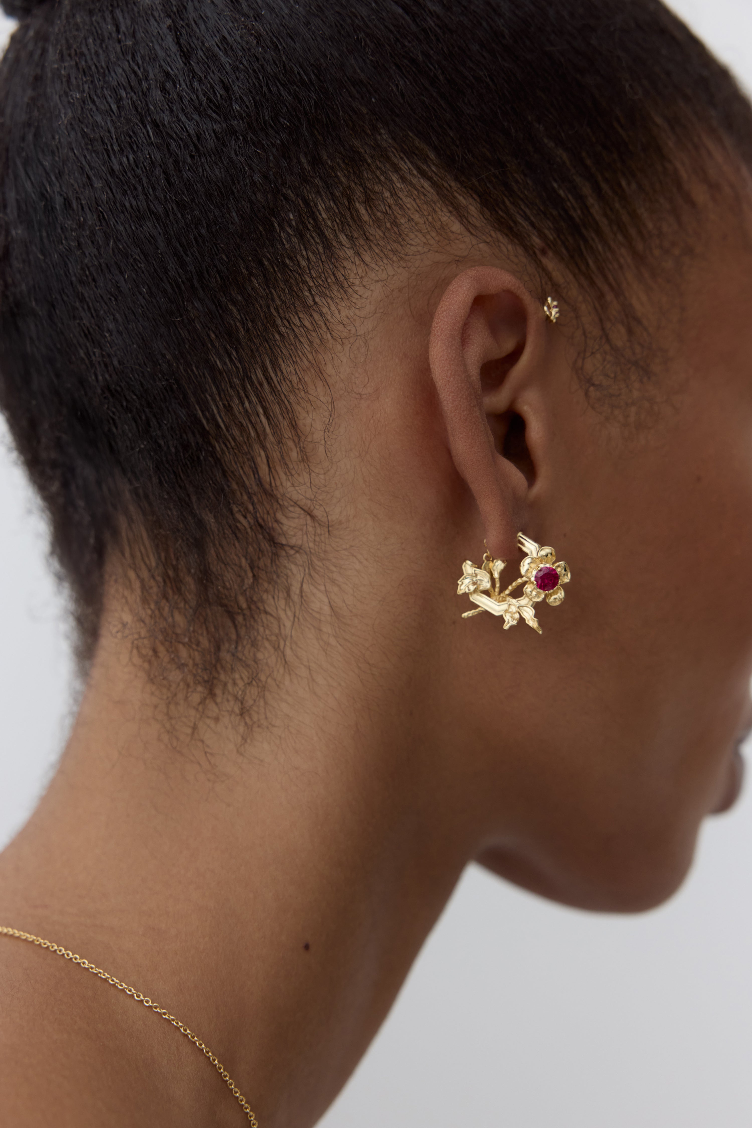 Boucles d'oreilles anémone dorée et cristal rose