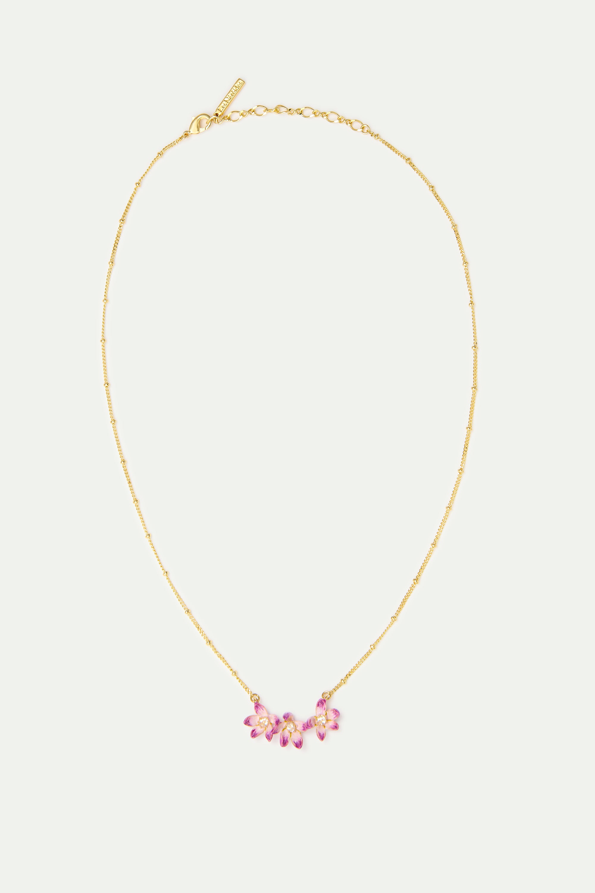 Collier plastron fleurs d'hellébores violettes et oxyde de zirconium