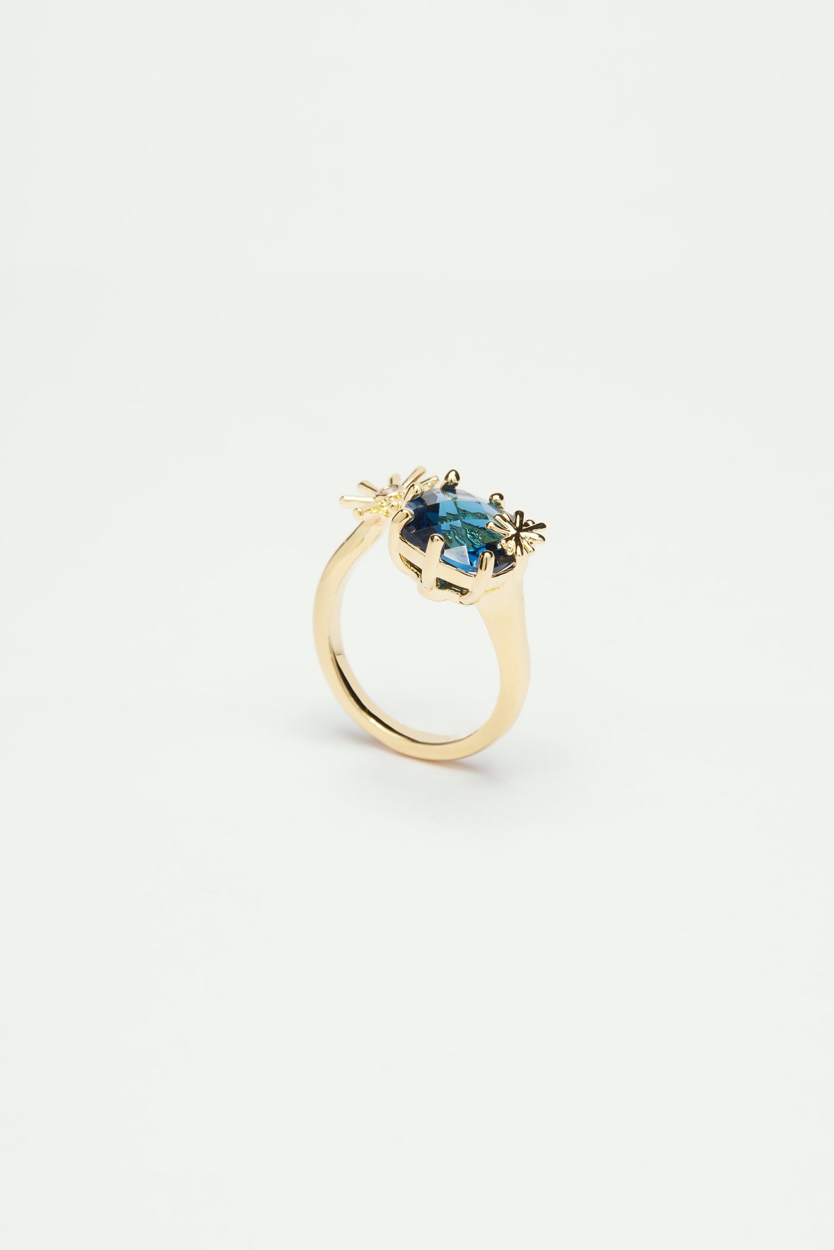Anillo ajustable tú y yo estrellas doradas y piedra cuadrada