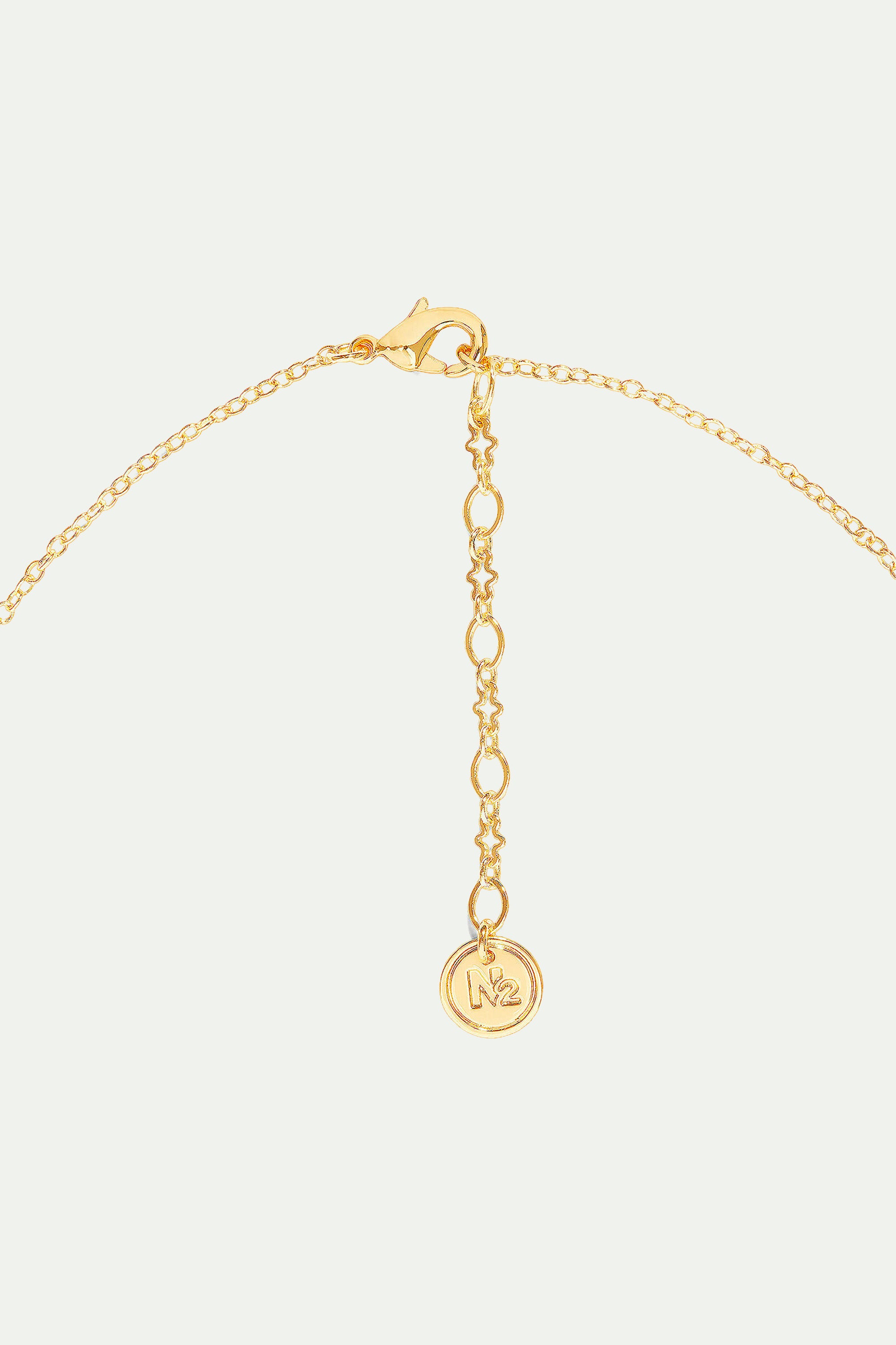 Collier pendentif le grand méchant loup doré et le petit chaperon rouge