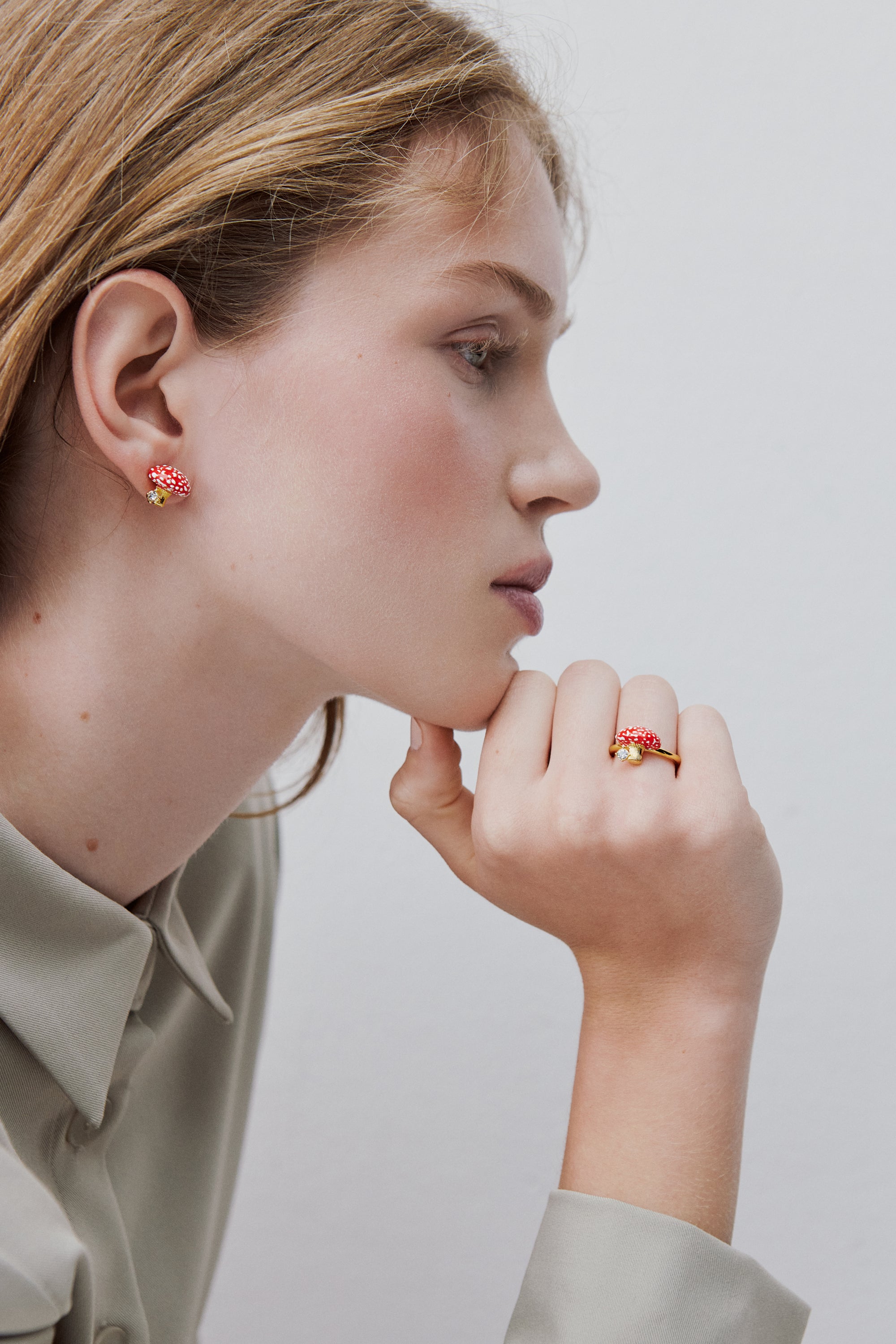 Bague ajustable champignon rouge et doré et cristal facetté