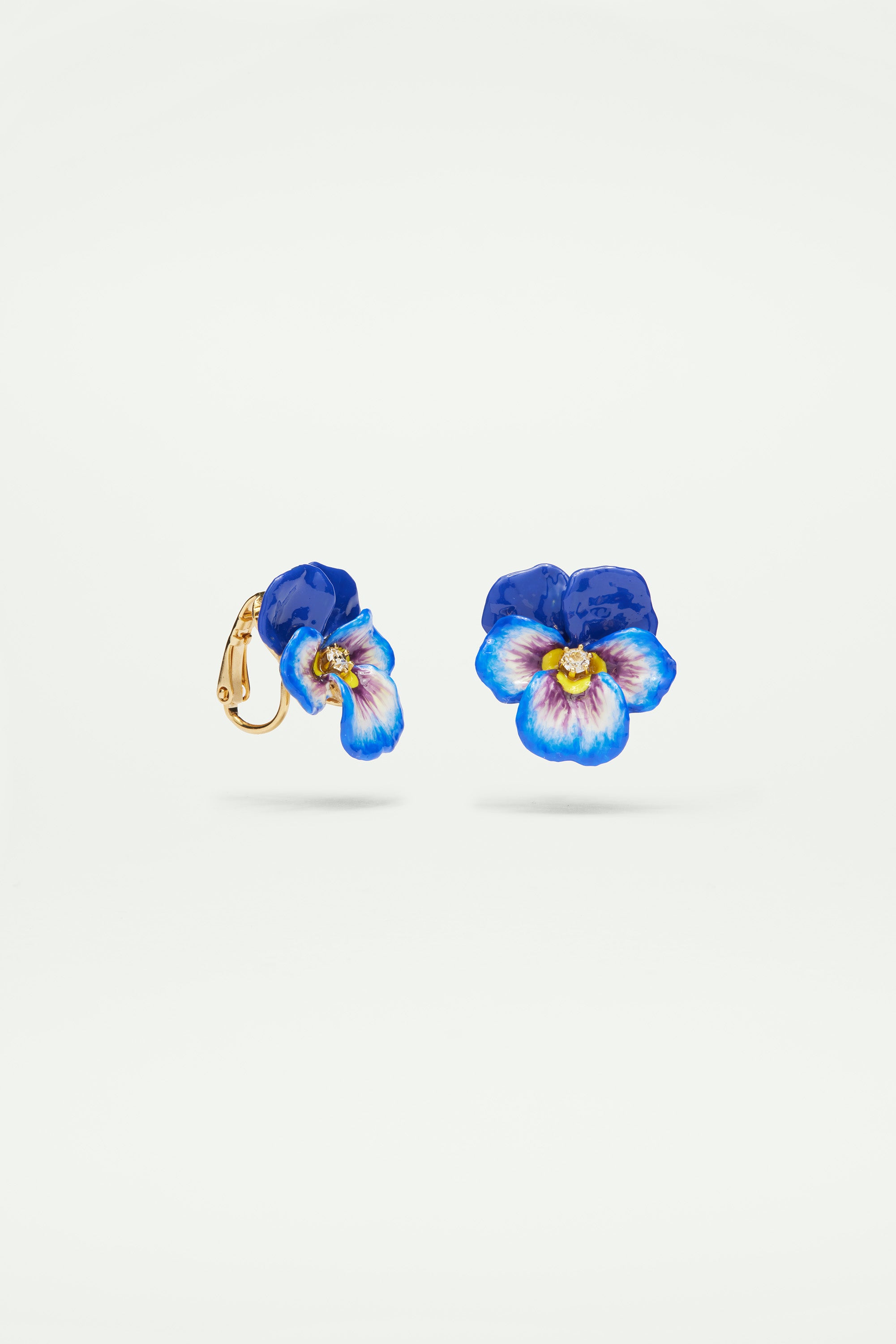 Boucles d'oreilles pensée bleue et cristal